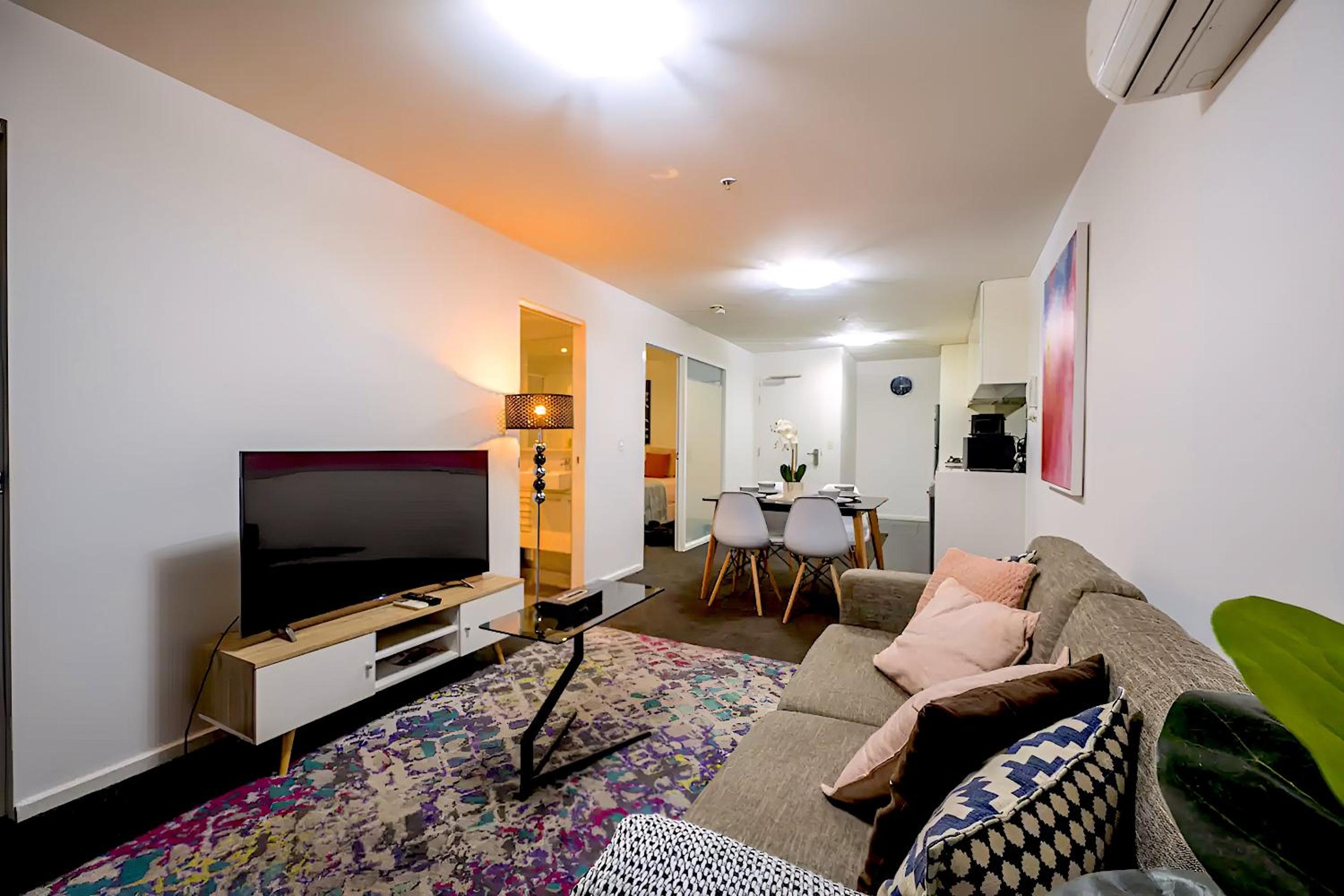 Mega Style Apartments Mainpoint