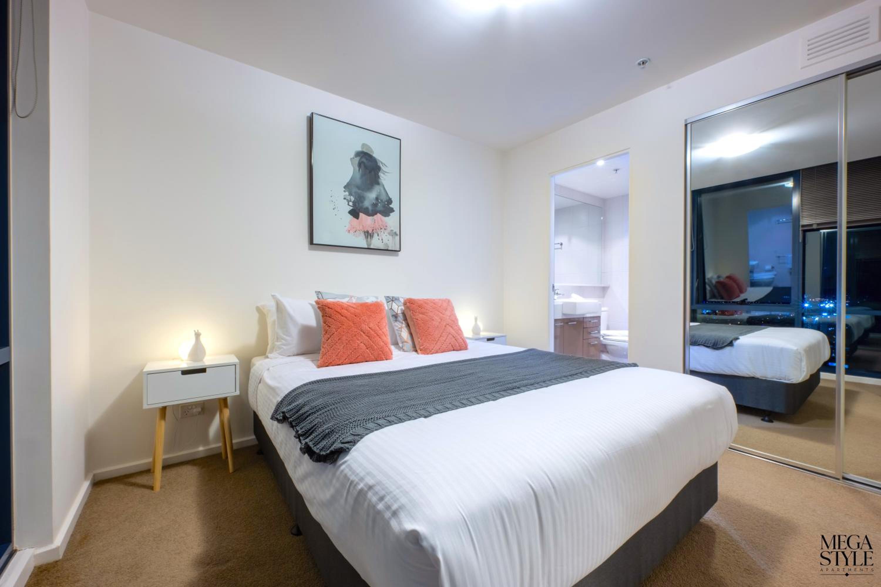 Mega Style Apartments Mainpoint