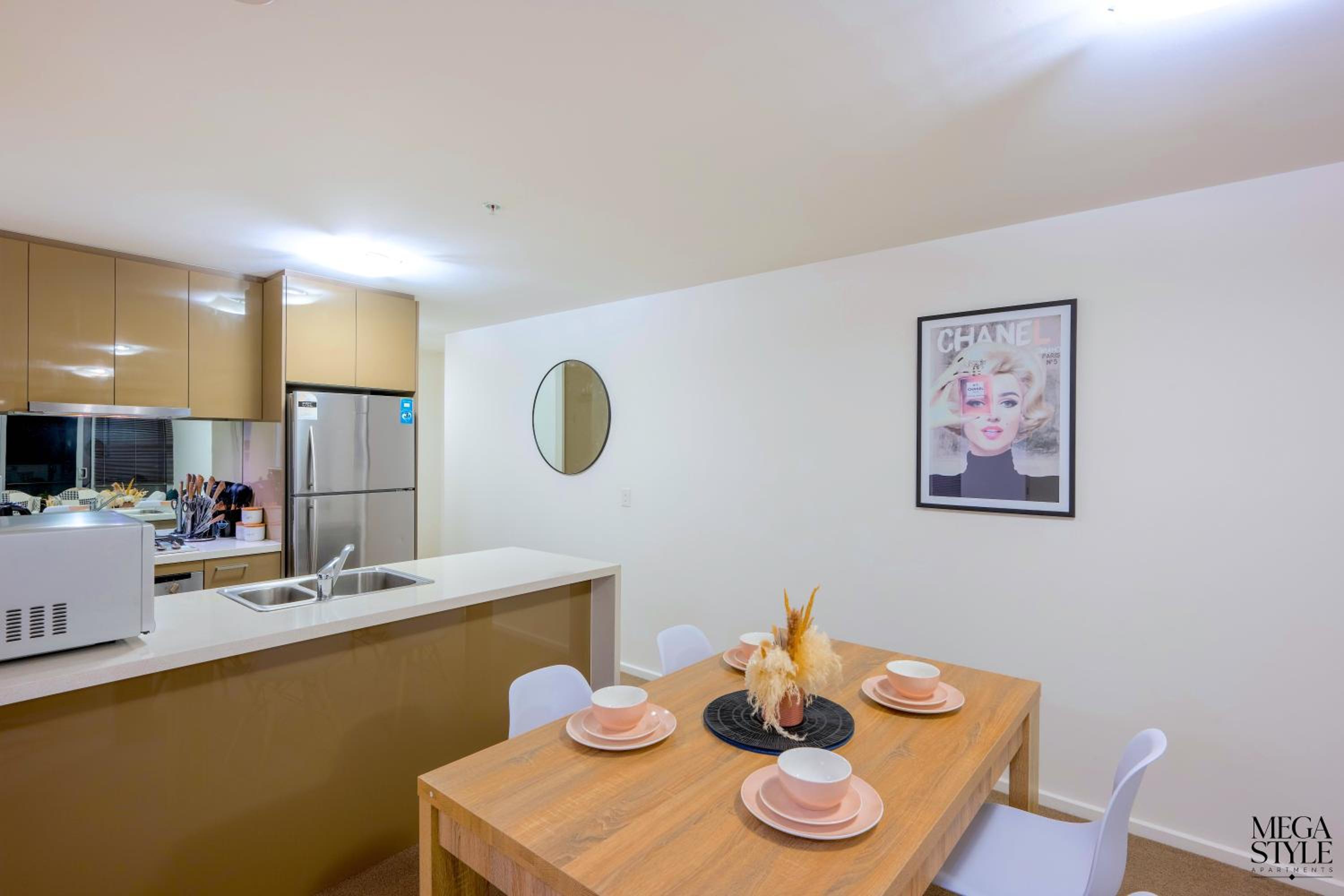 Mega Style Apartments Mainpoint