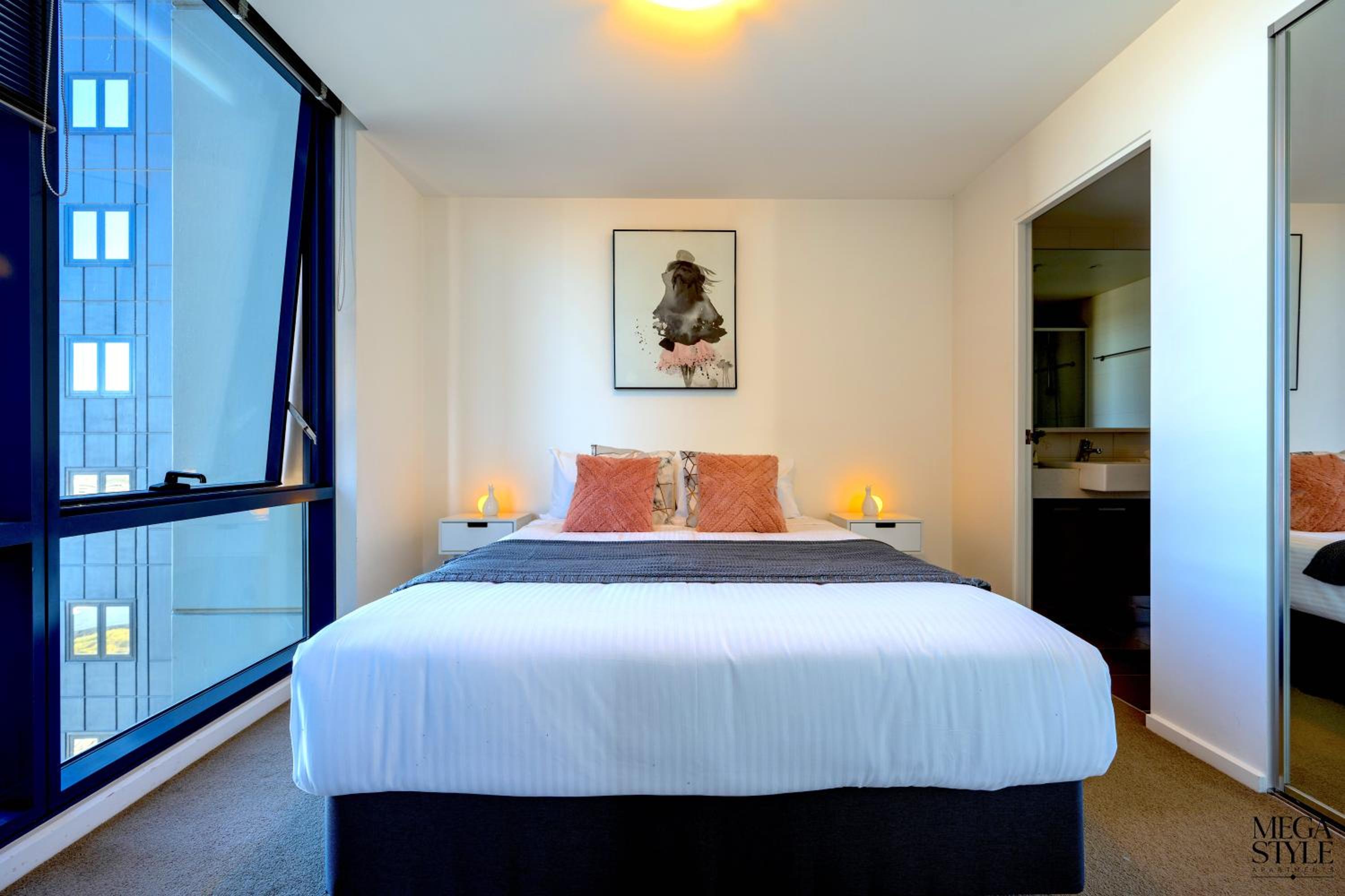 Mega Style Apartments Mainpoint