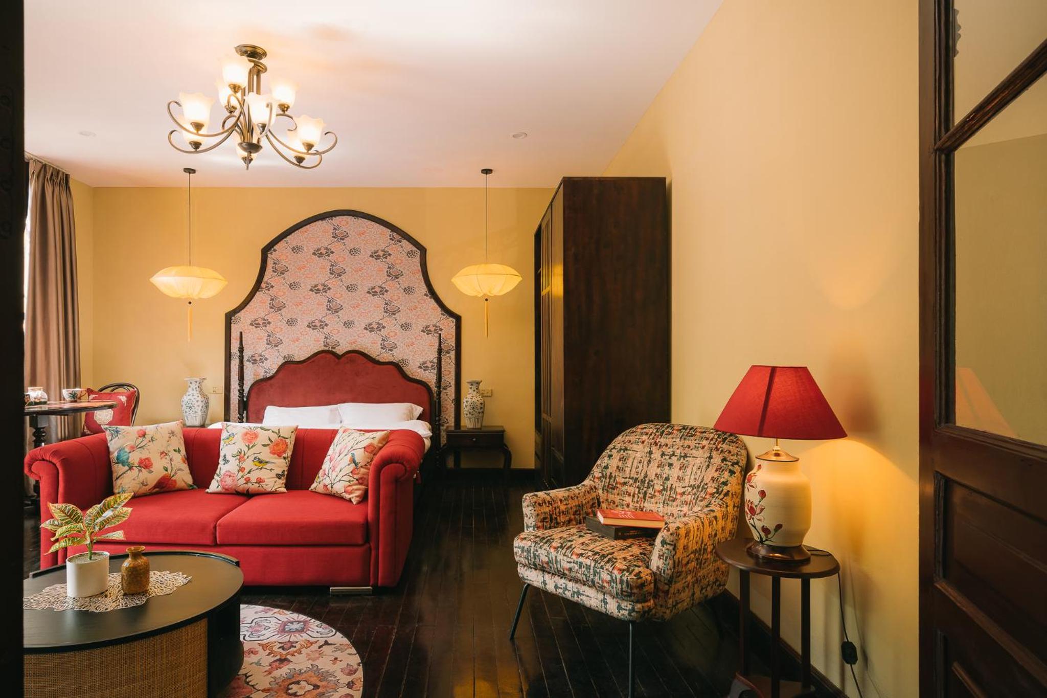 hotel room