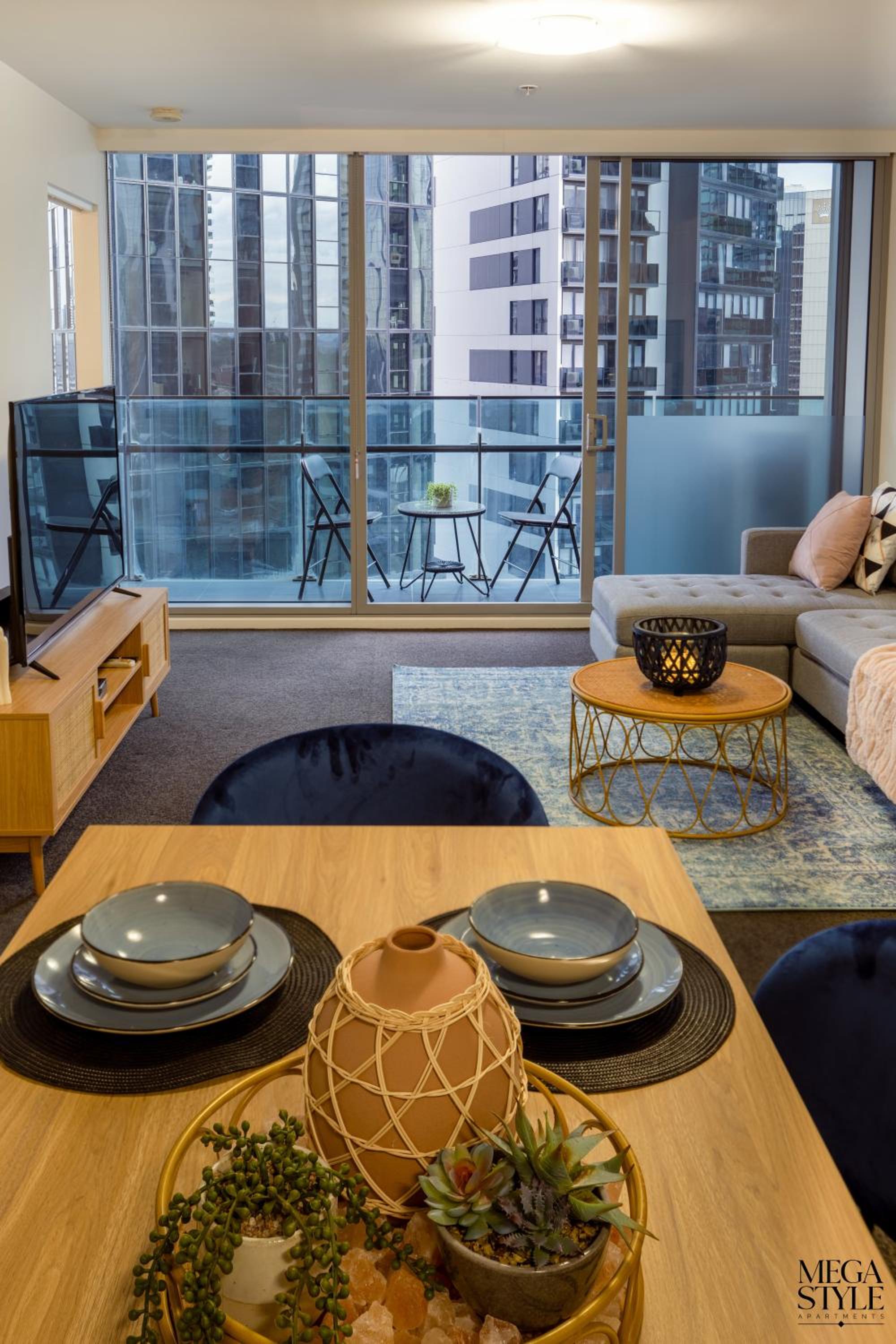 Mega Style Apartments Mainpoint