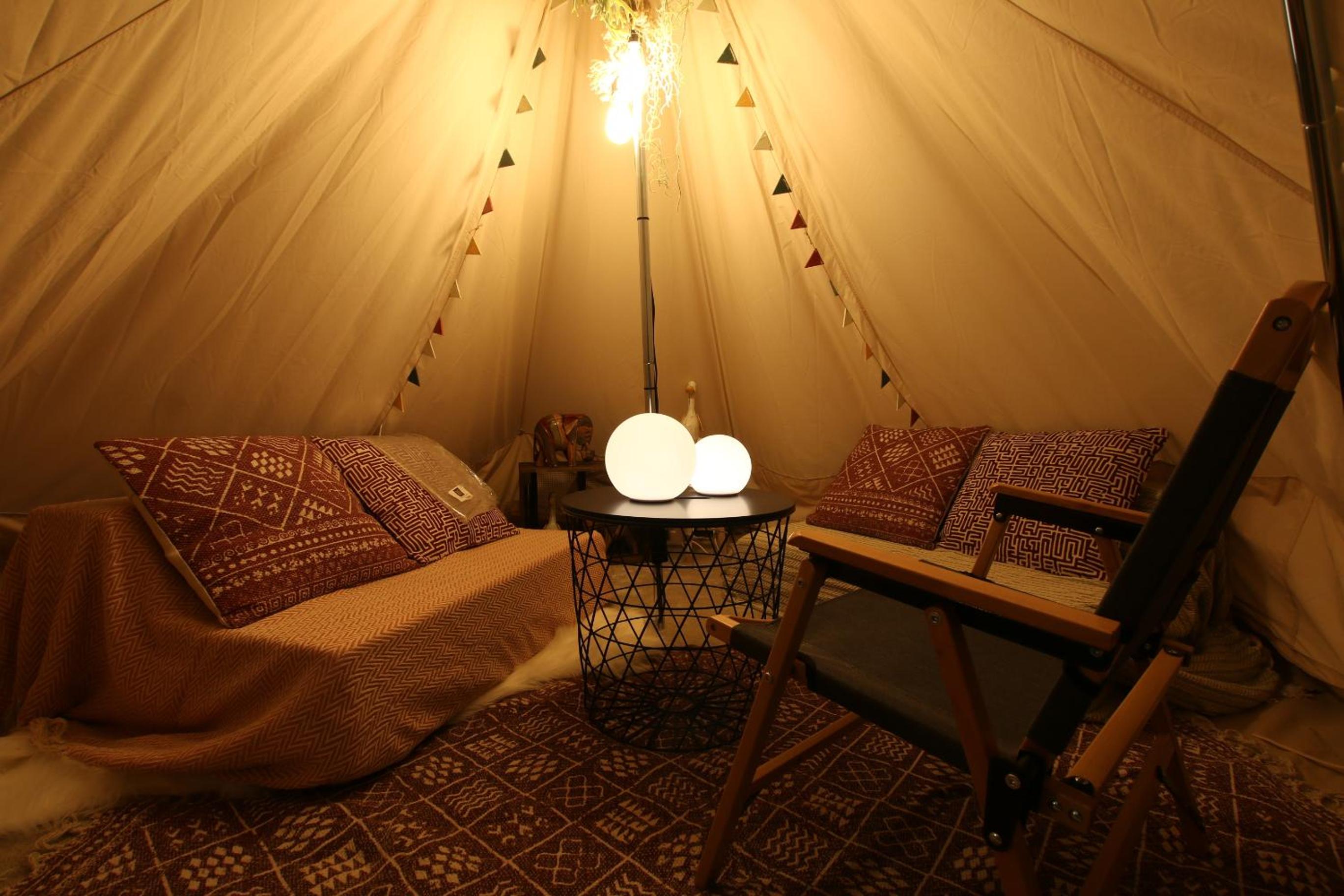 365BASE outdoor hostel