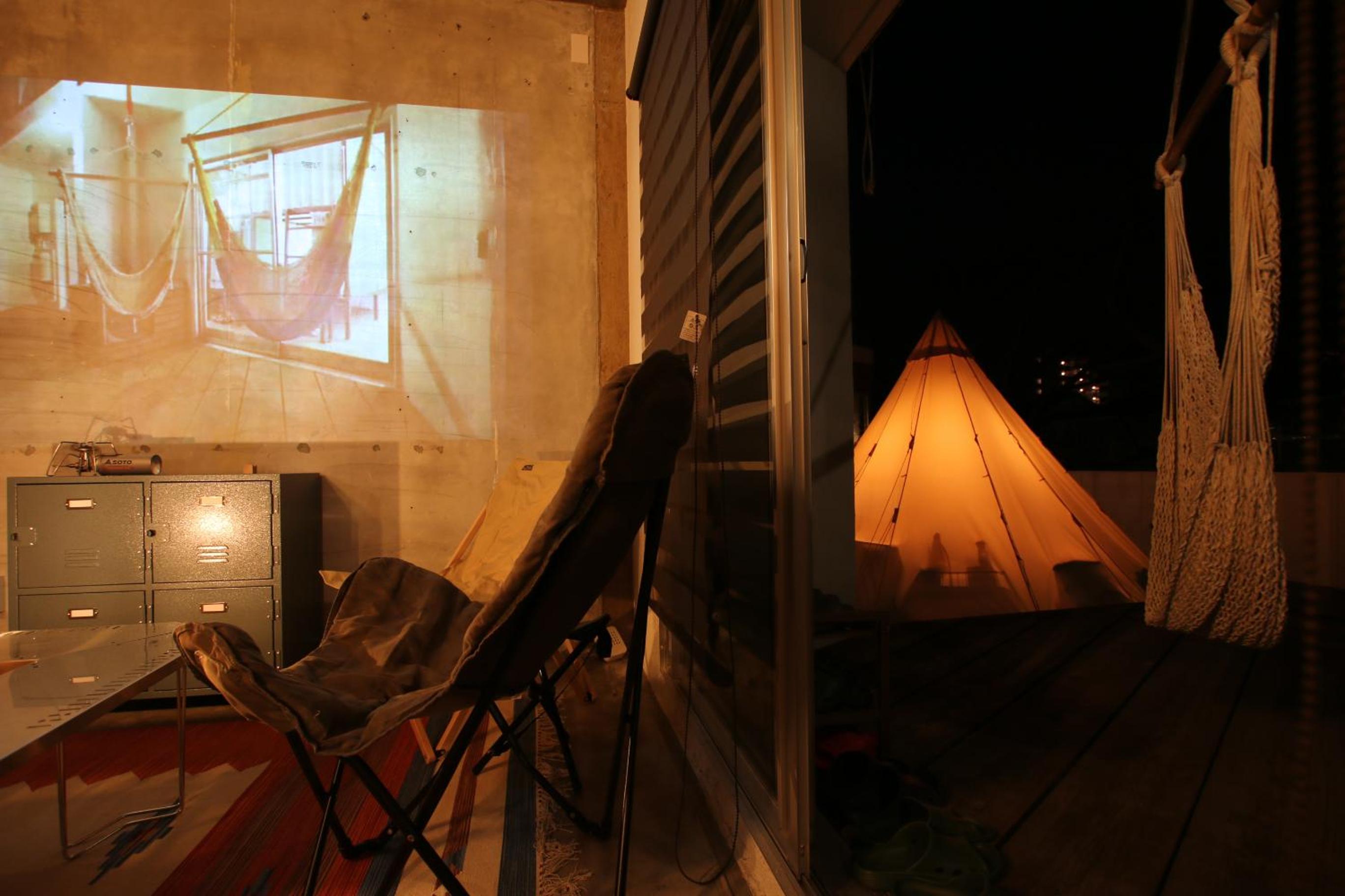 365BASE outdoor hostel