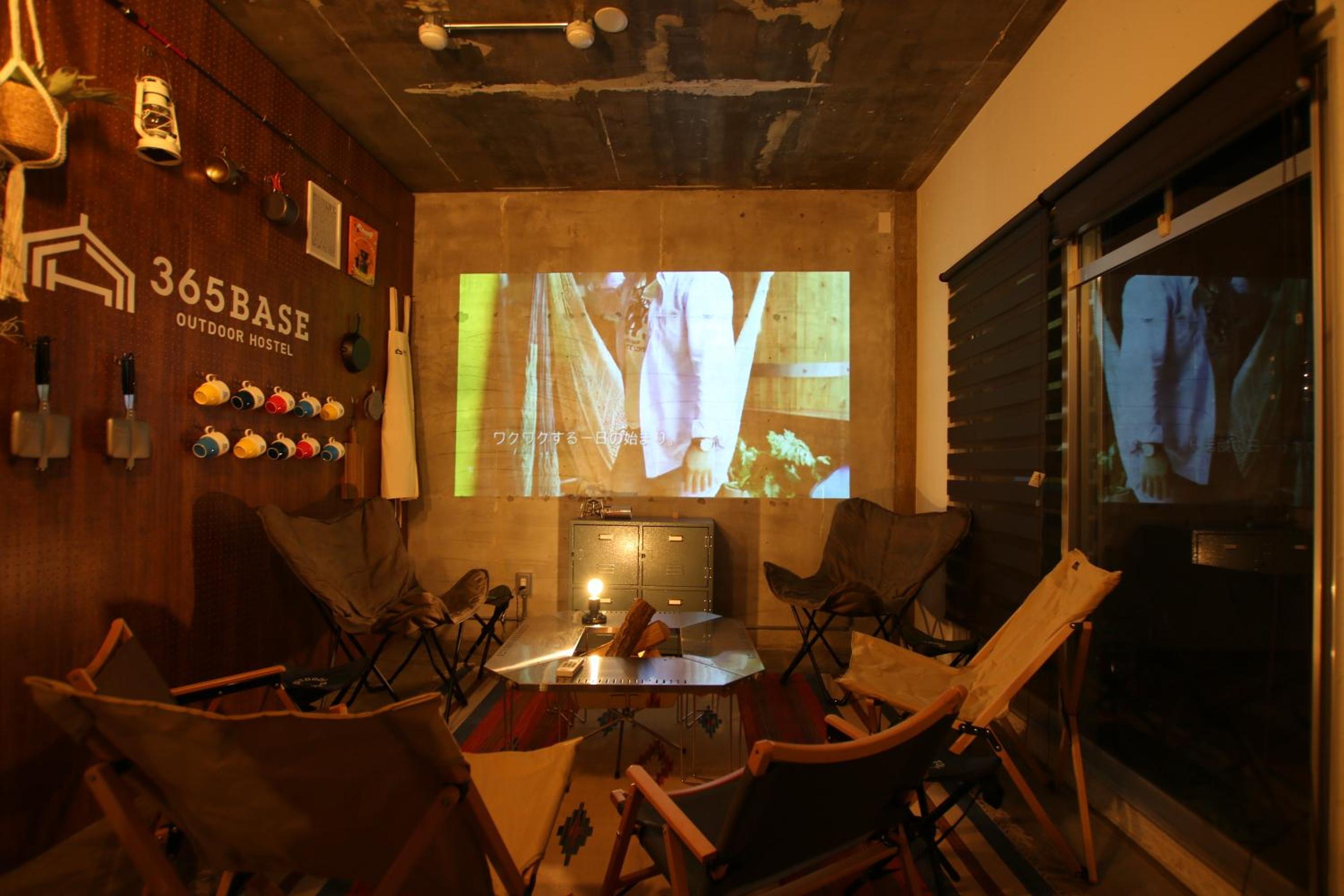 365BASE outdoor hostel