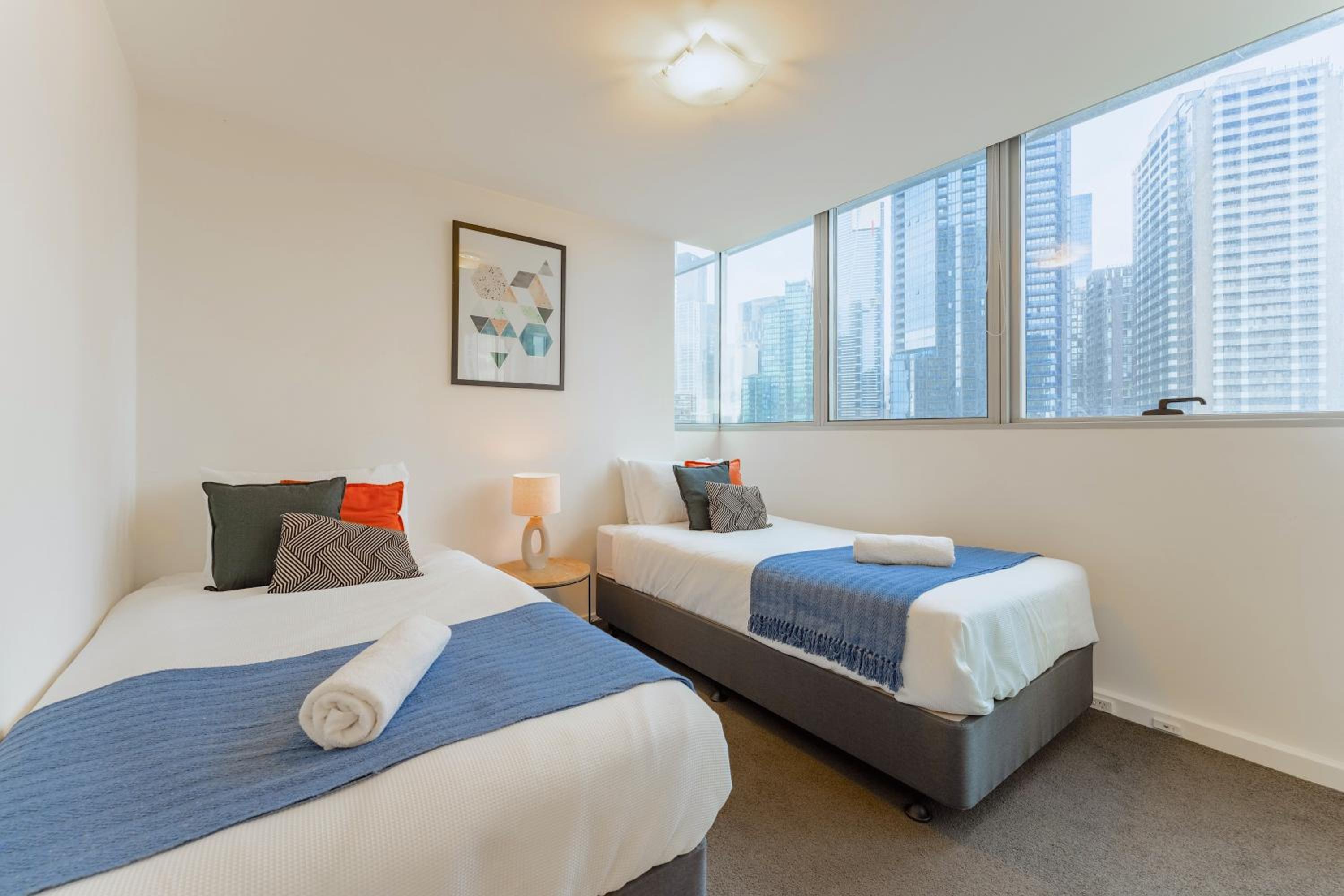 Mega Style Apartments Mainpoint