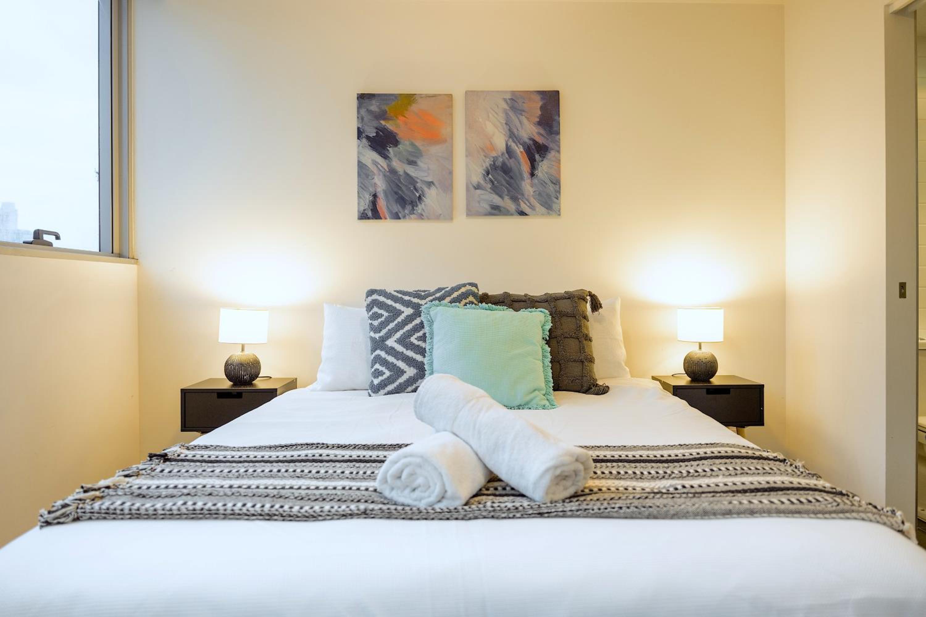 Mega Style Apartments Mainpoint