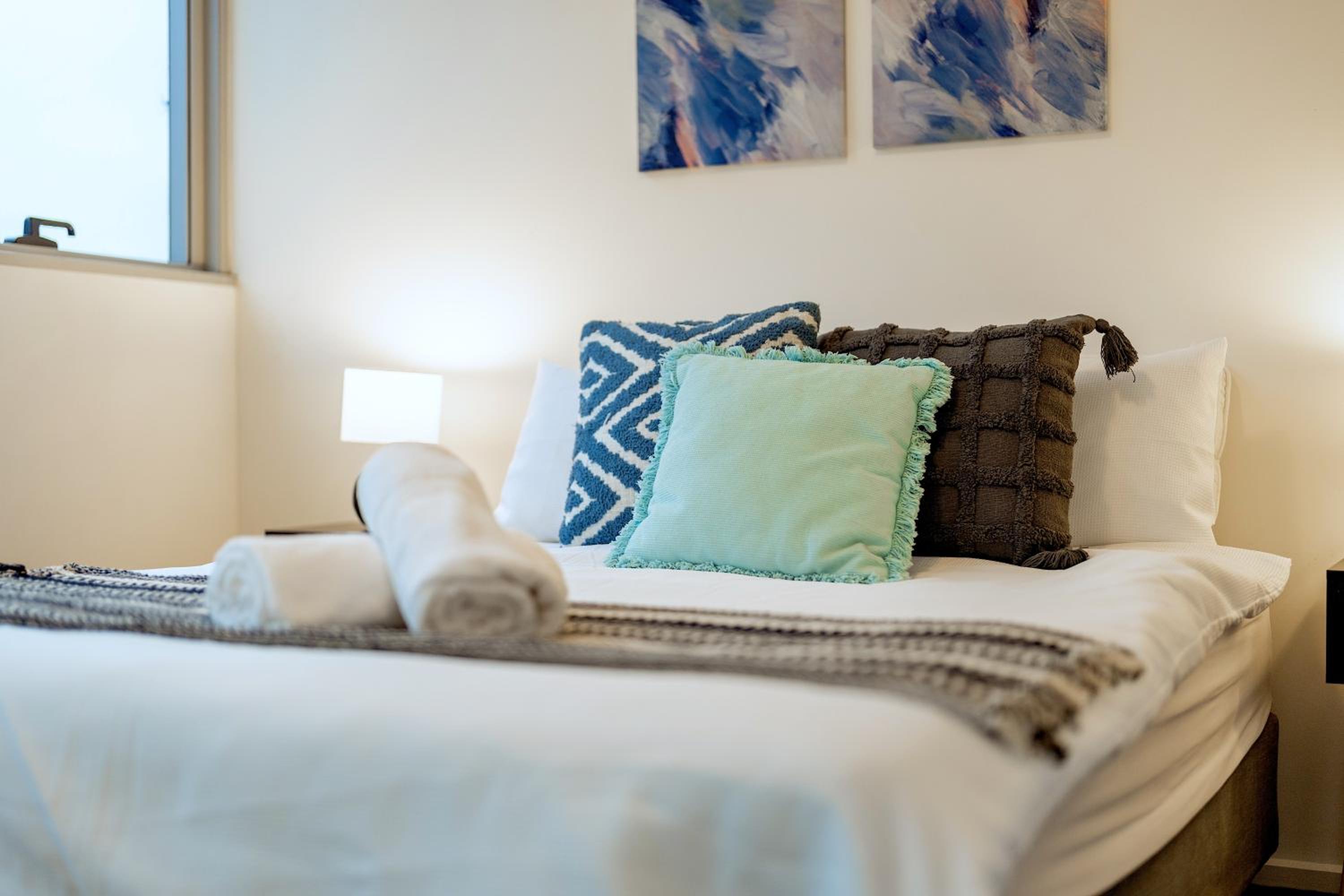 Mega Style Apartments Mainpoint
