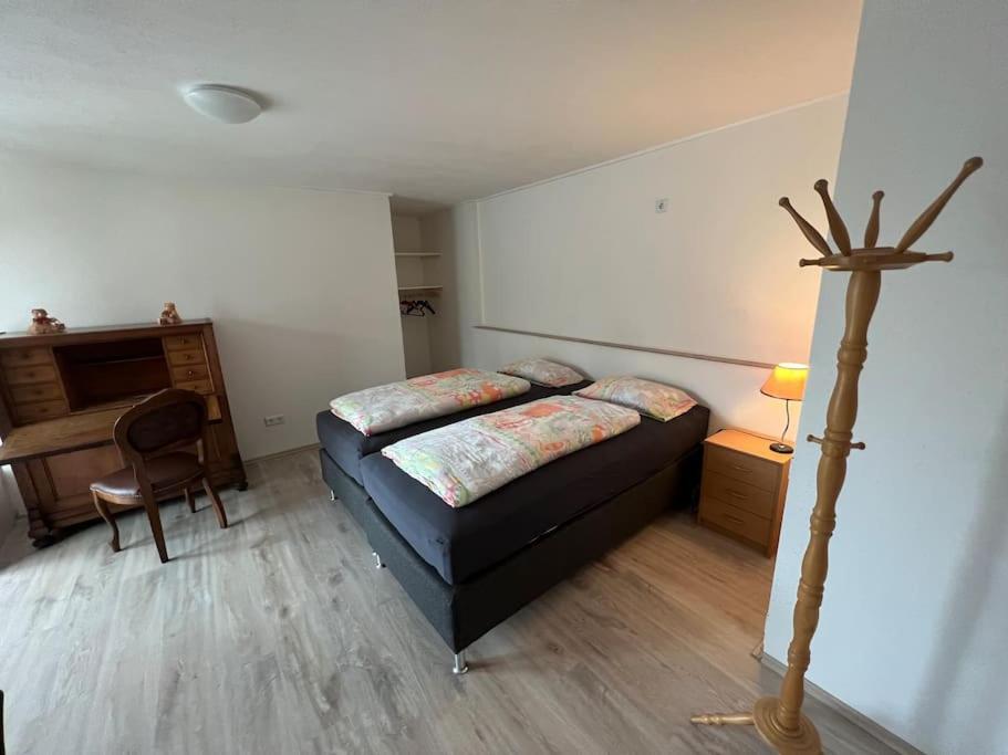 Schöne Unterkunft mit Balkon