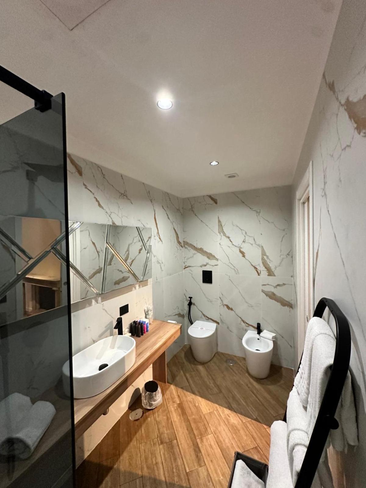 Maison Toledo Suites