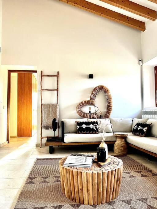 La Casa de Los Grandes BRAND NEW 5BR Finca with Pool view 2