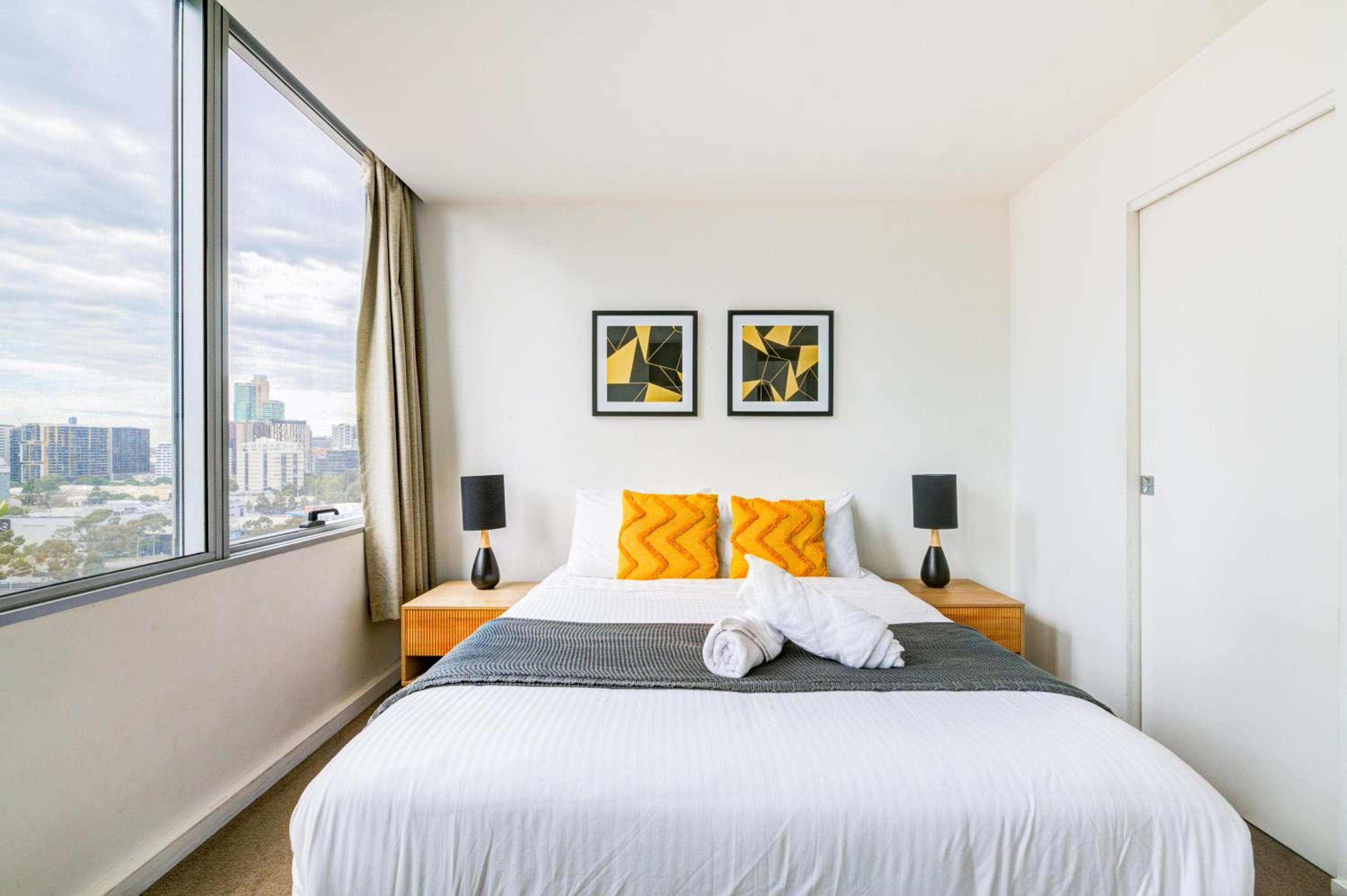 Mega Style Apartments Mainpoint