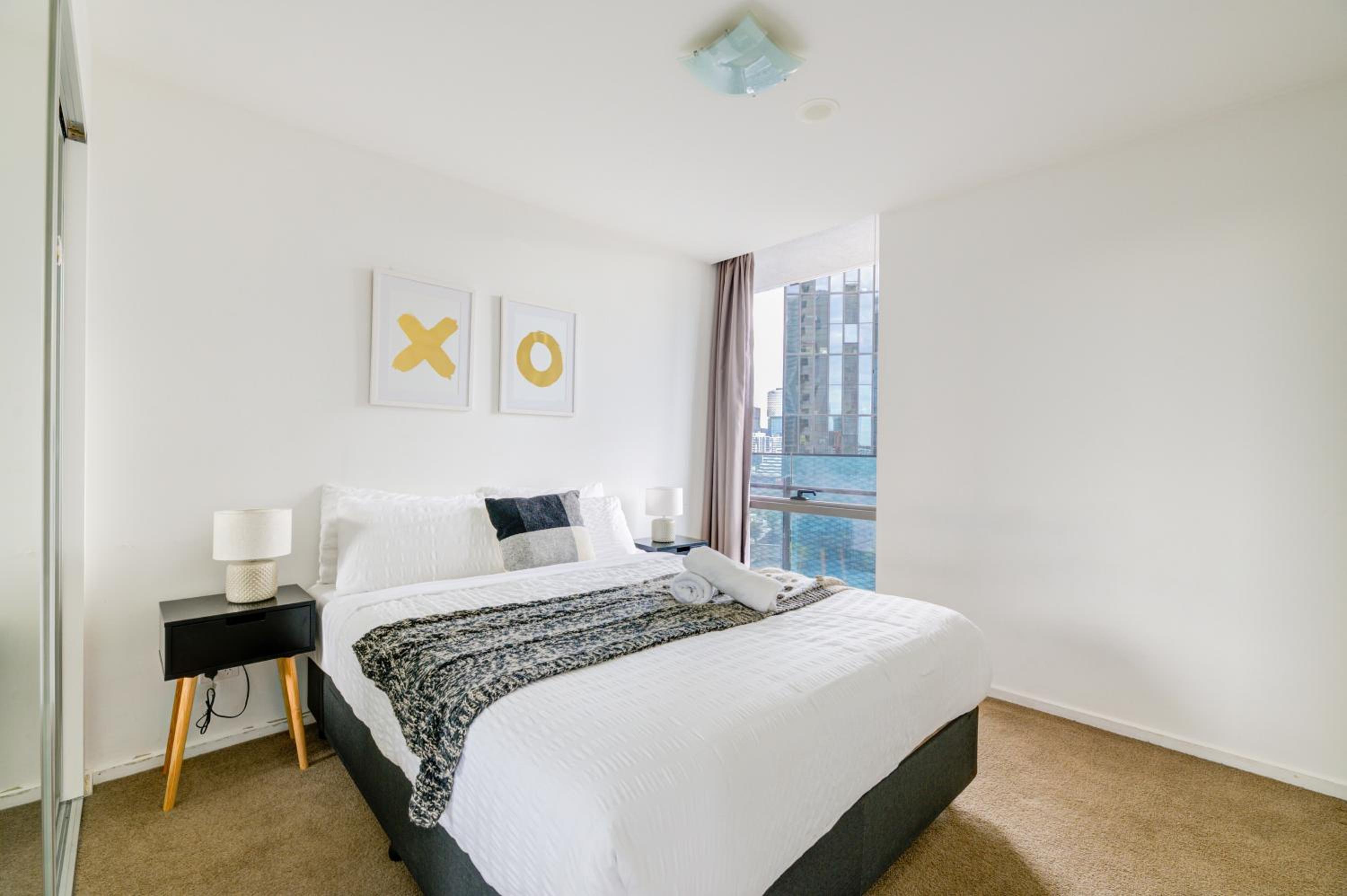 Mega Style Apartments Mainpoint