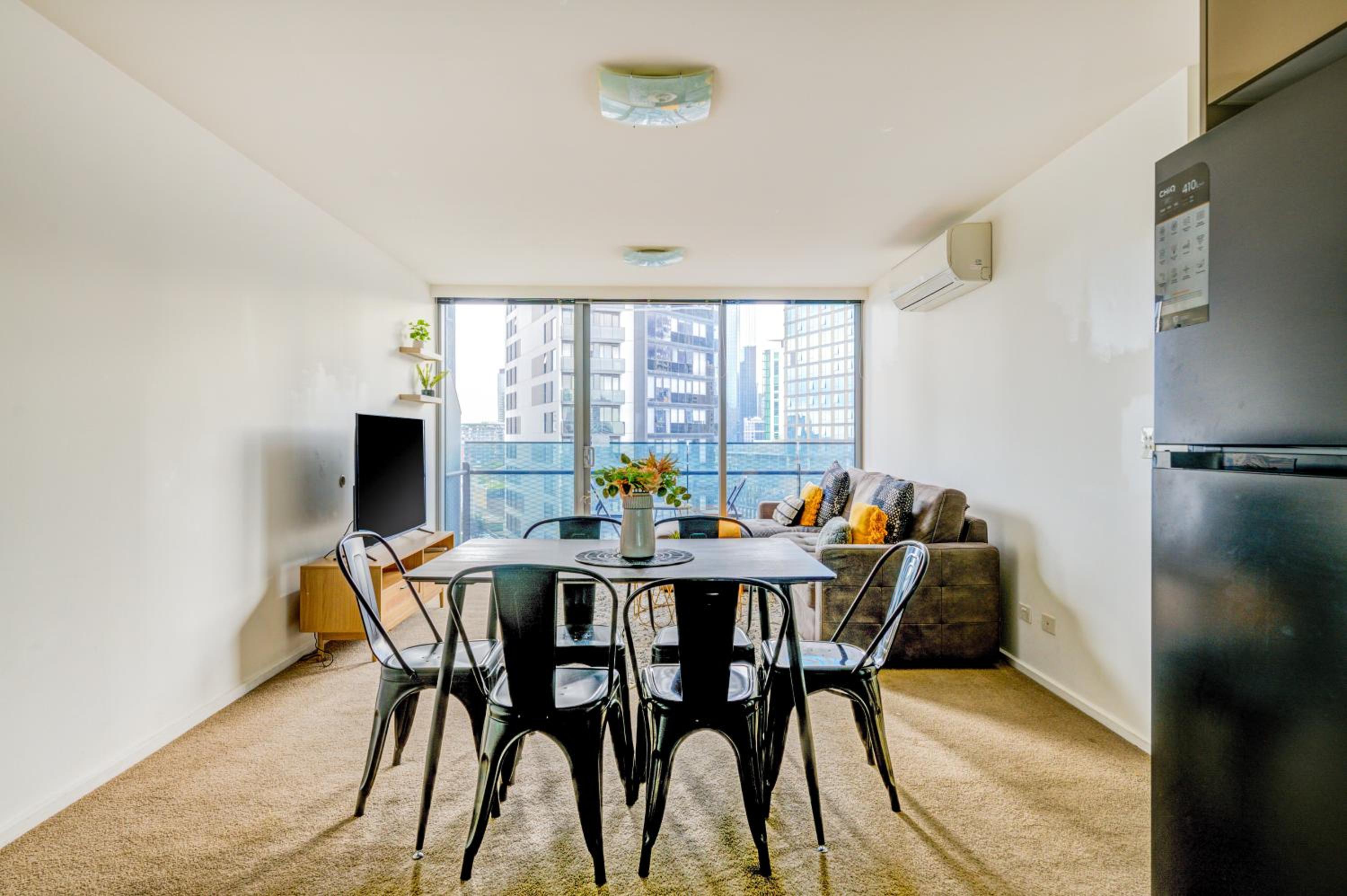 Mega Style Apartments Mainpoint