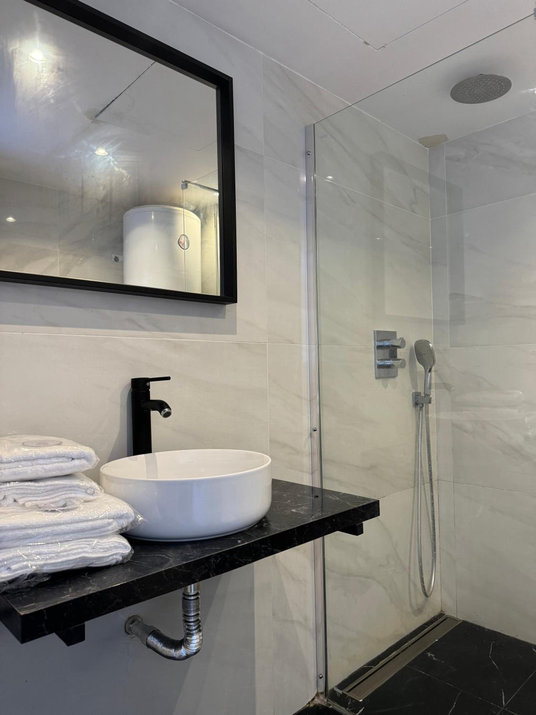Beachfront Apartment Elviria