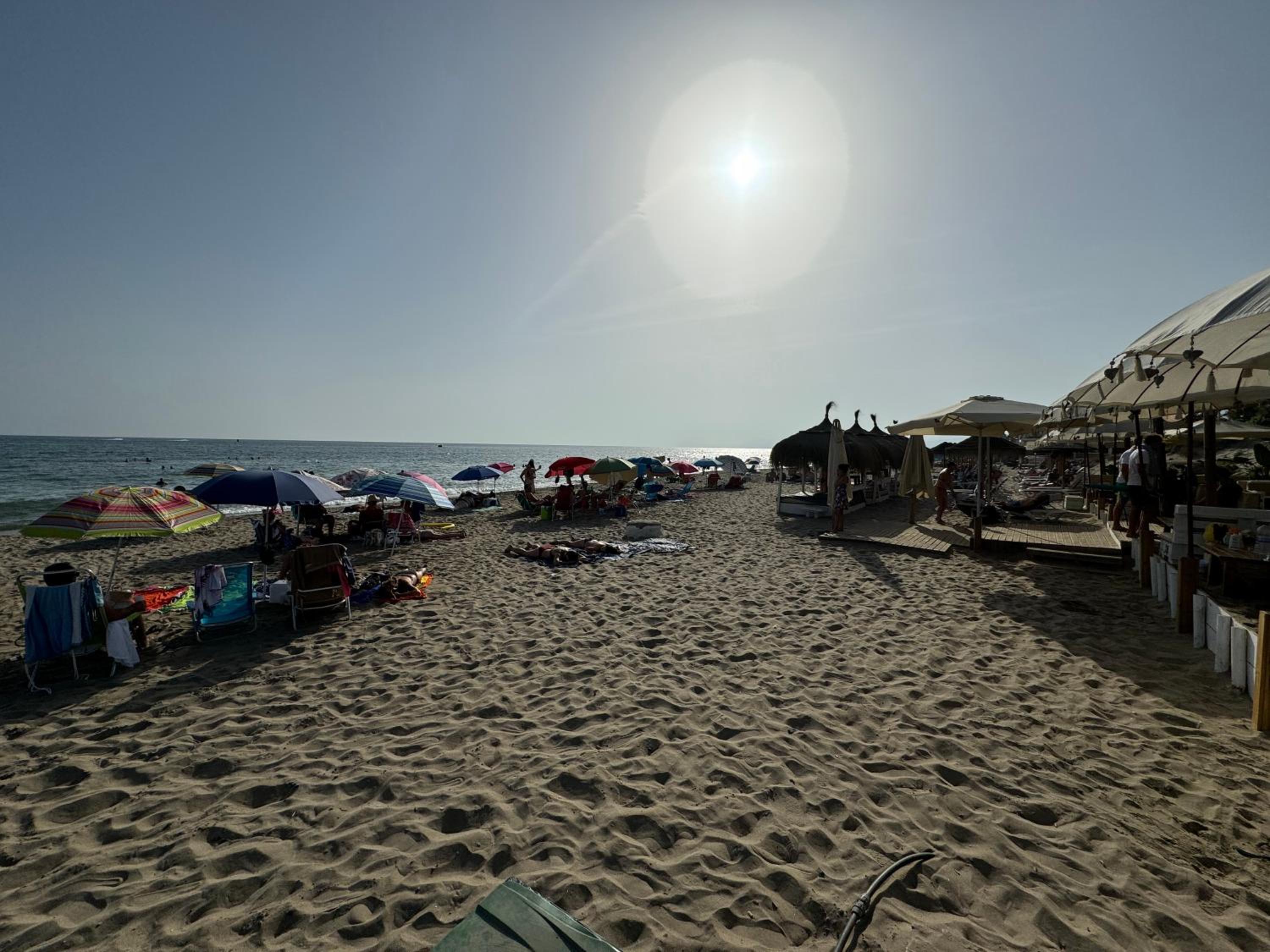 Beachfront Apartment Elviria