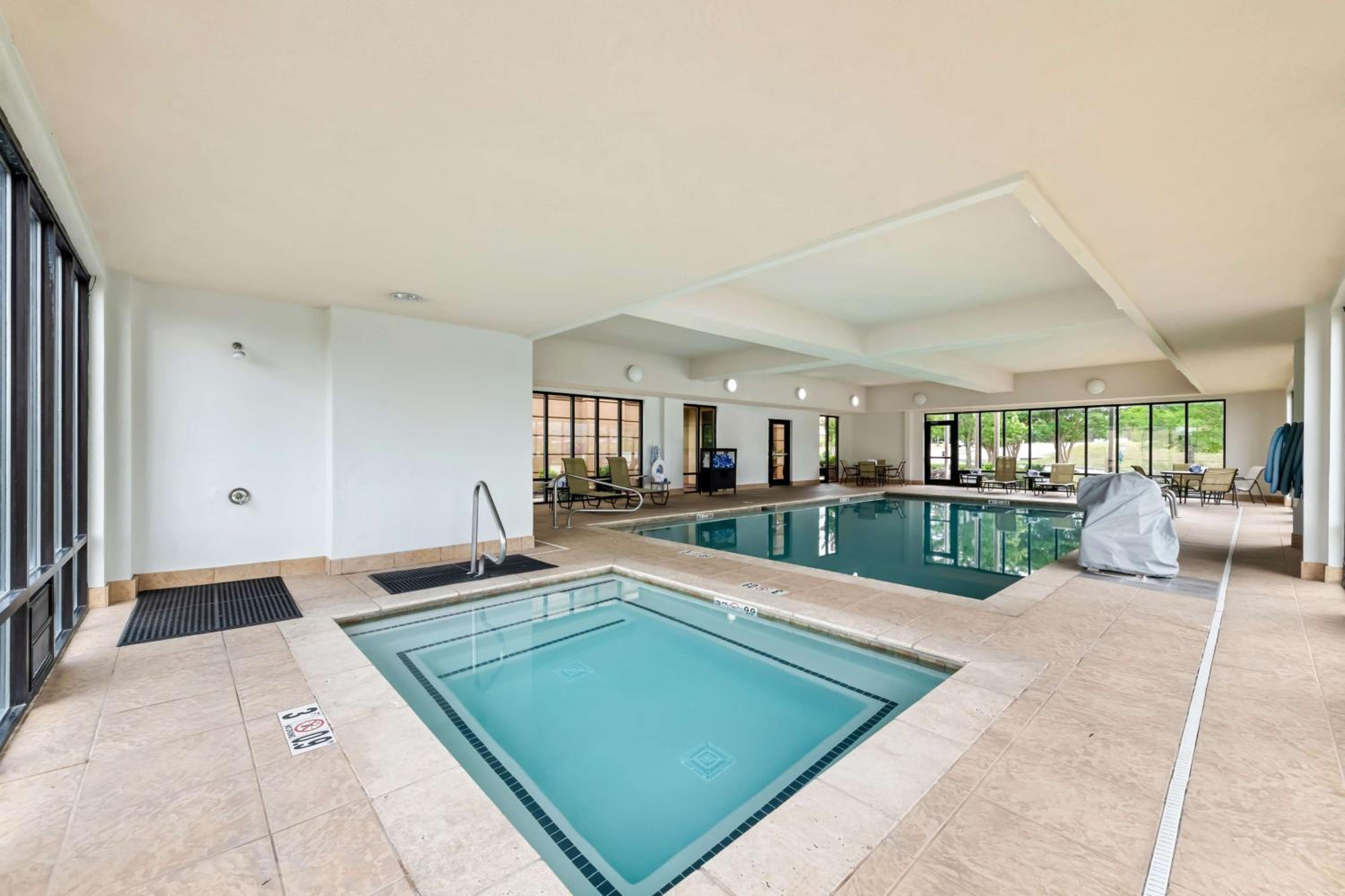 Chattanooga Vacations - Hampton Inn Chattanooga-North - Property Image 31