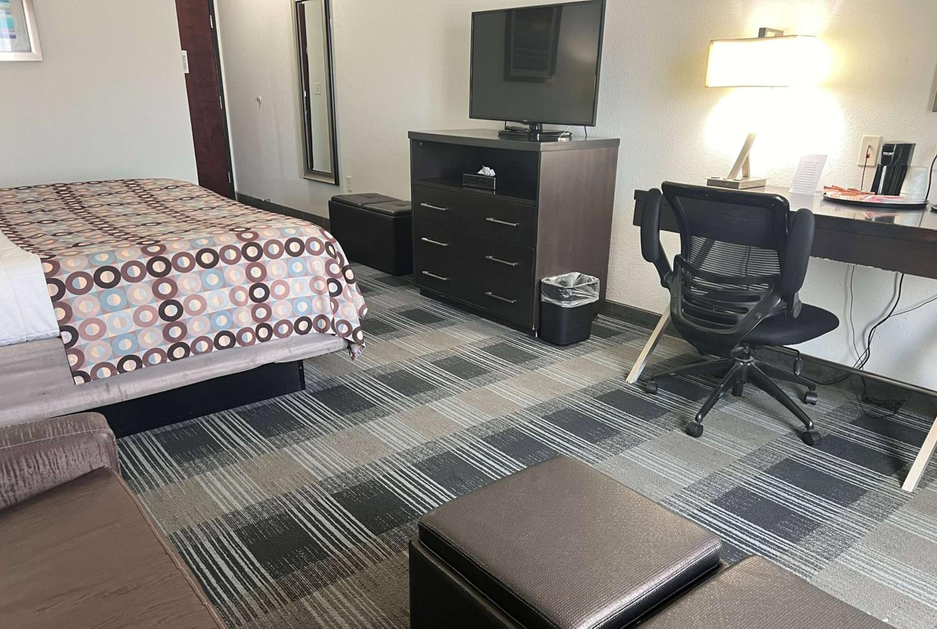 Days Inn by Wyndham Alva
