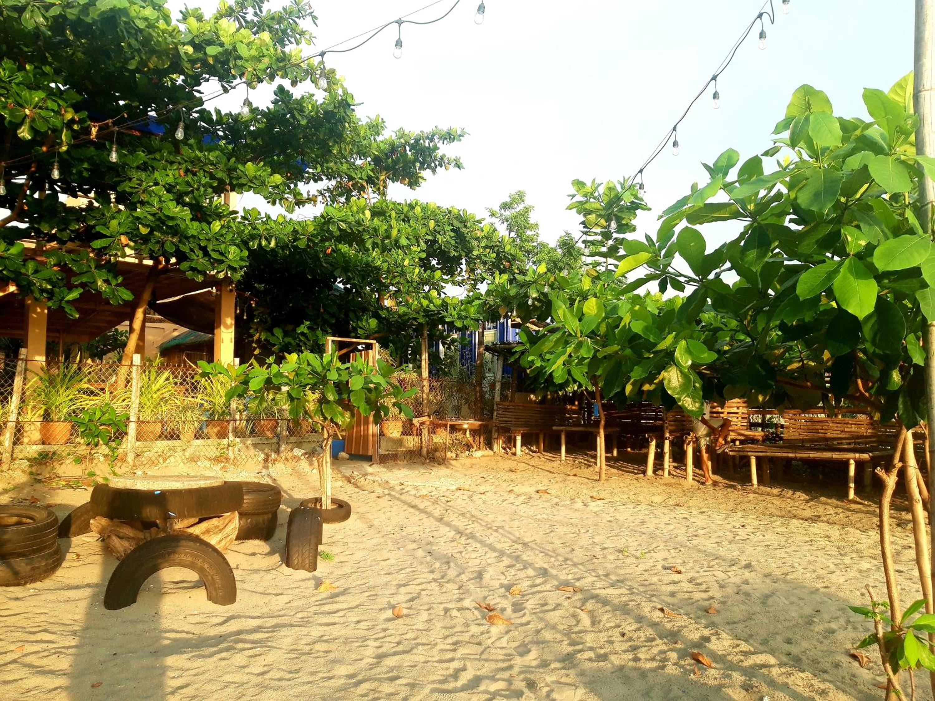 CRISTINA Beachfront Cottages view 2