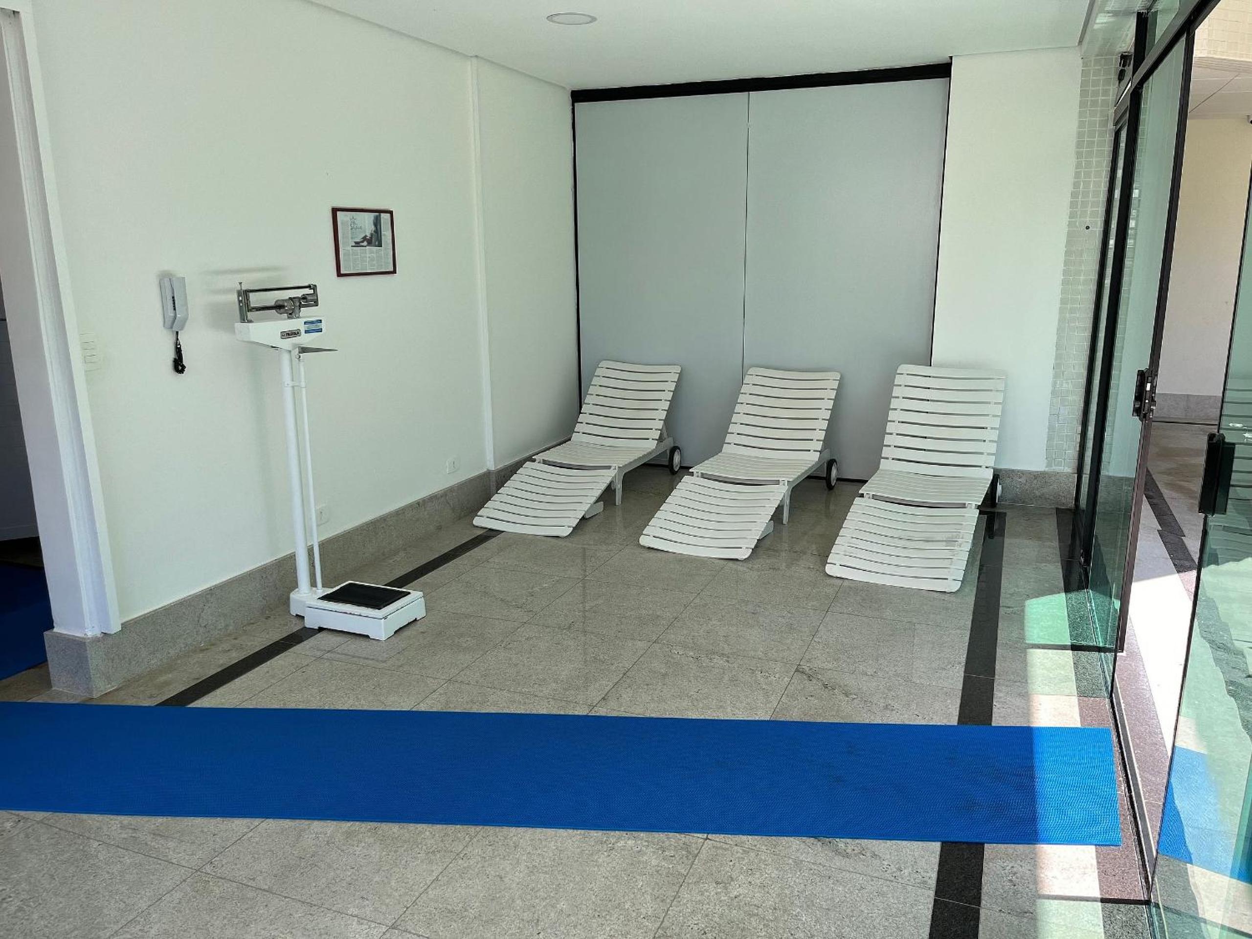 Riviera: M4 Giardino 44A, Beach front