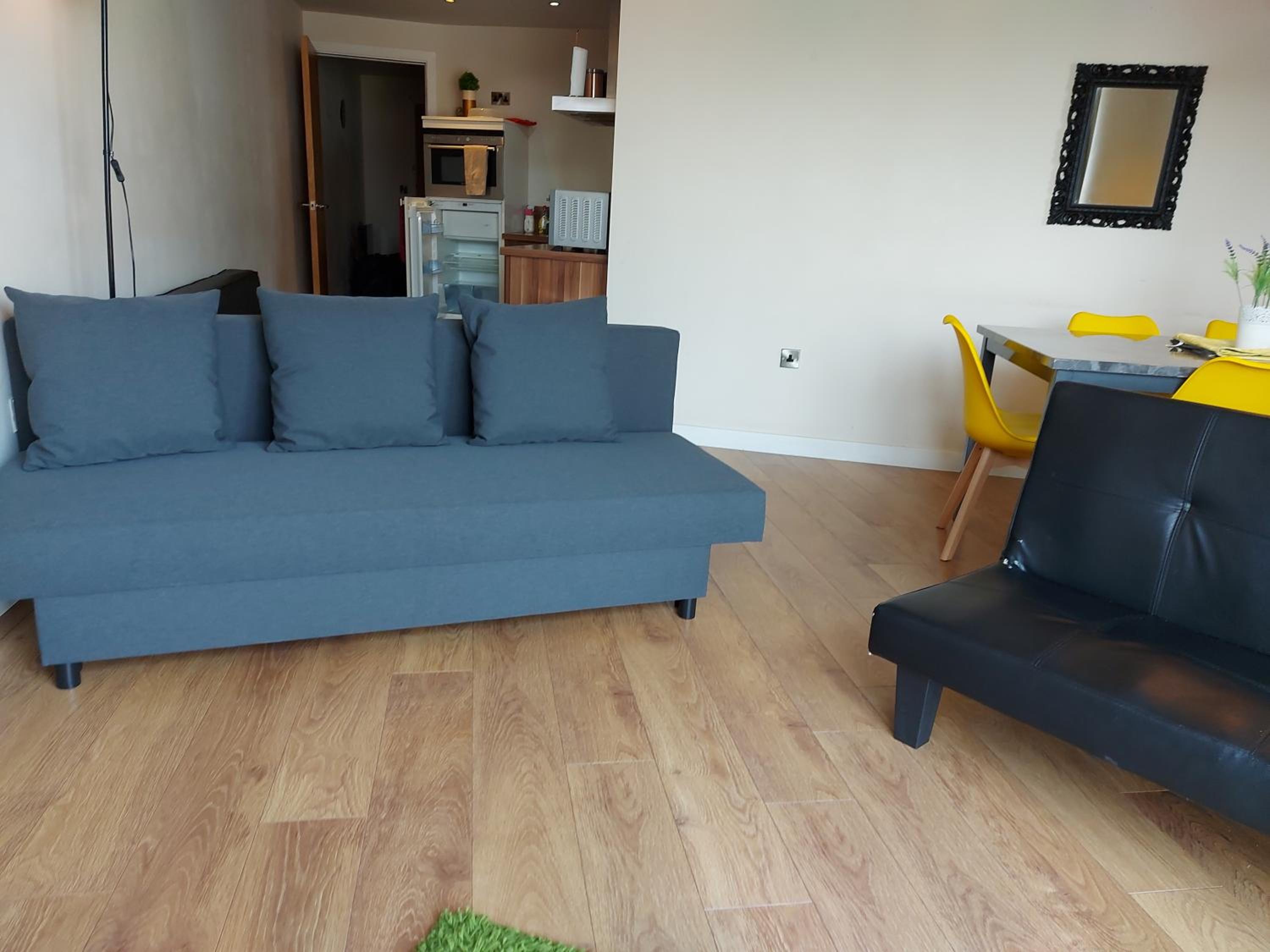 Waterview 2-bedroom Apartment in Sheffield, fully furnished with FREE wifi internet