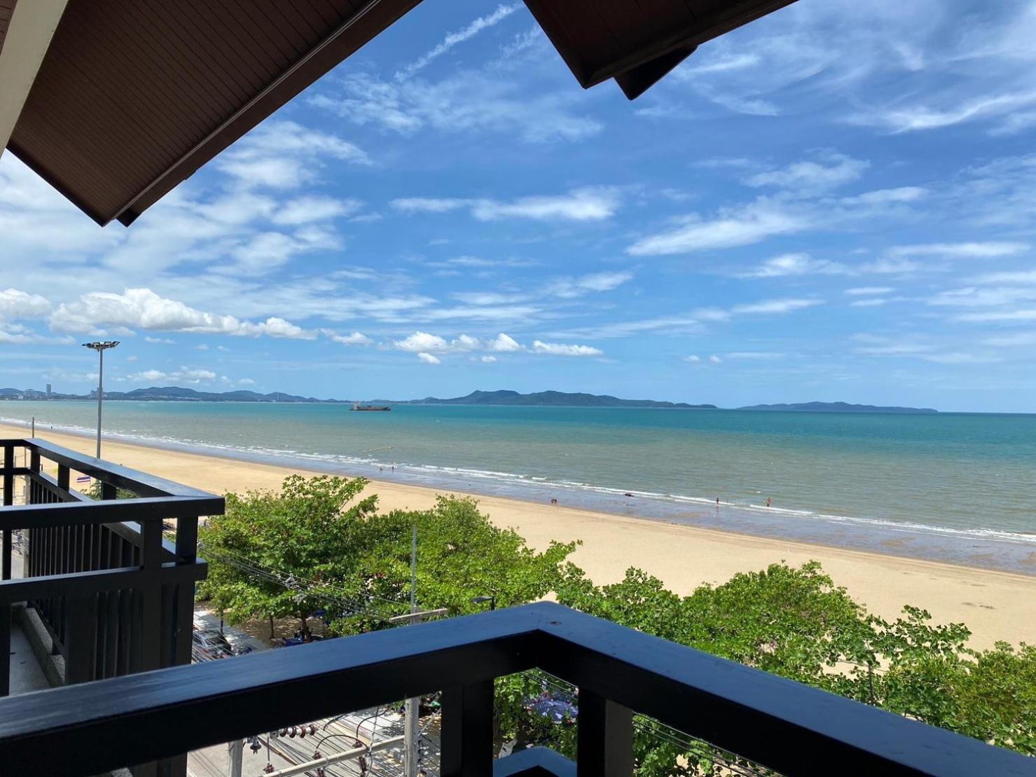 Hotel Royal Thai Pavilion Jomtien Hotel - Image 1