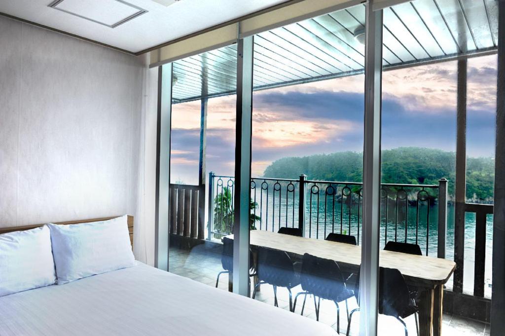 Island story pension