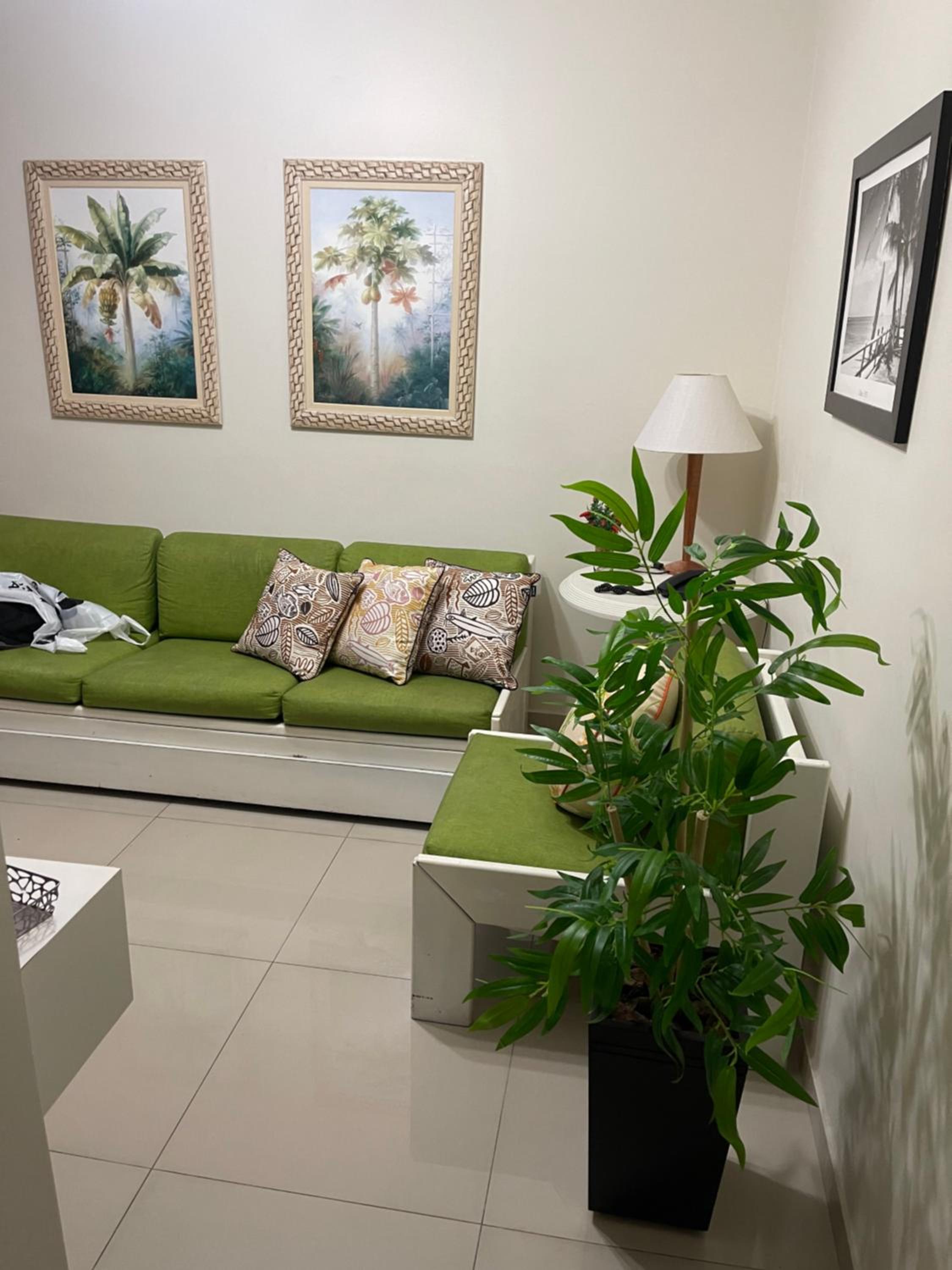 Flat Service Pitangueiras com Vista Mar