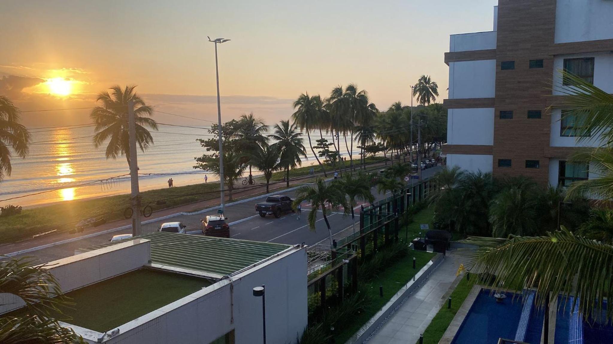 Luxor Paulo Miranda Frente ao mar