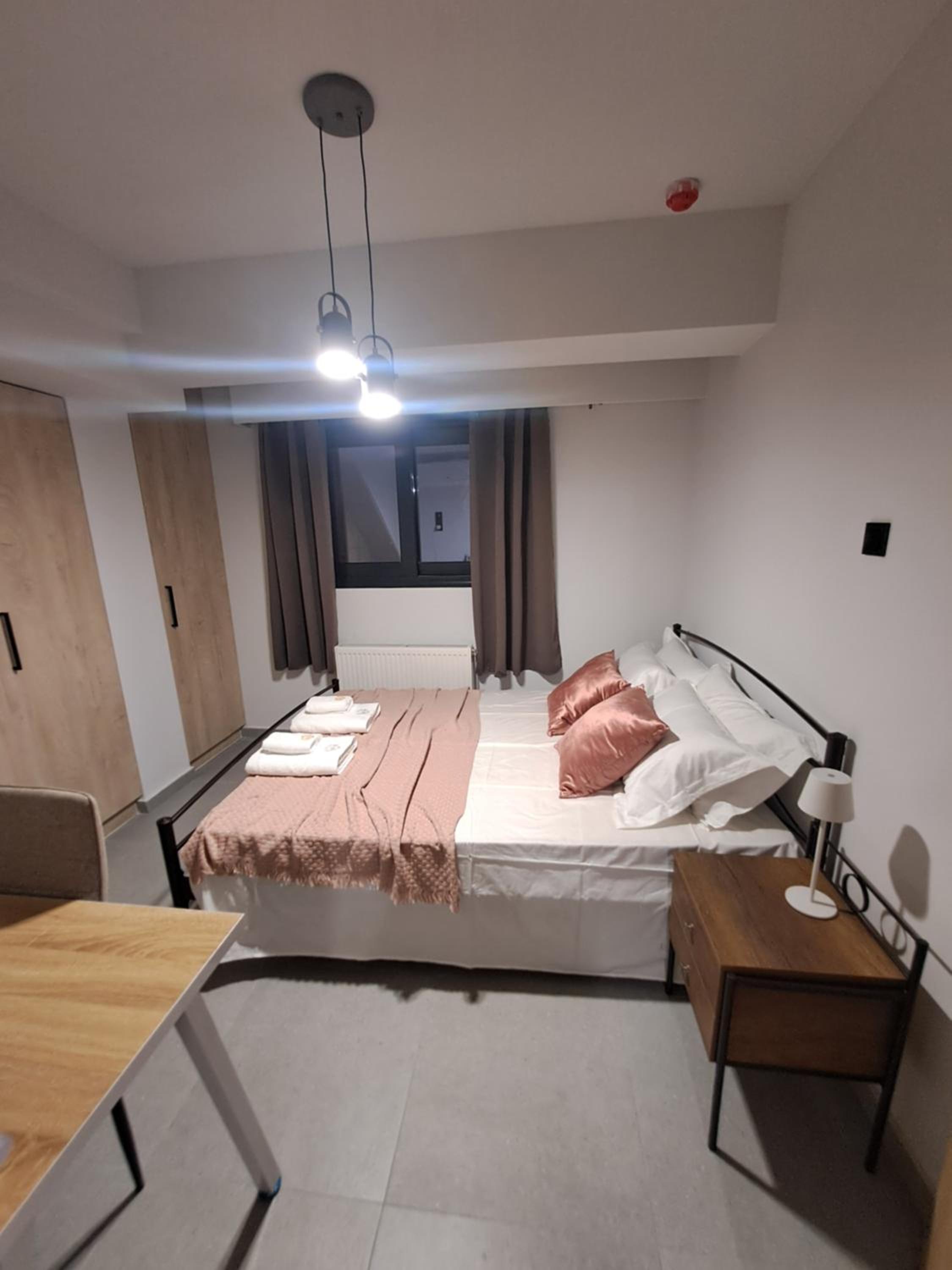 Blossom Residence-At the foot of the Acroplis and Parking available