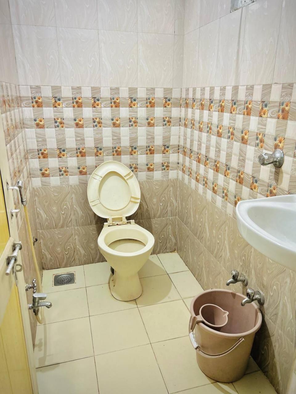 Hotel Ashadeep palace