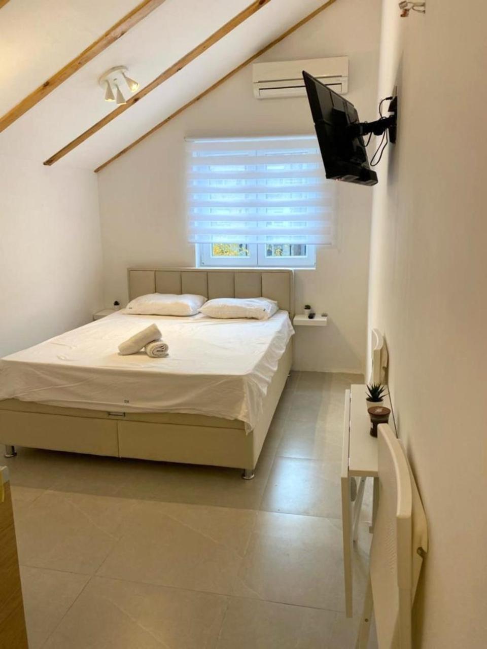 AQUA Apartment