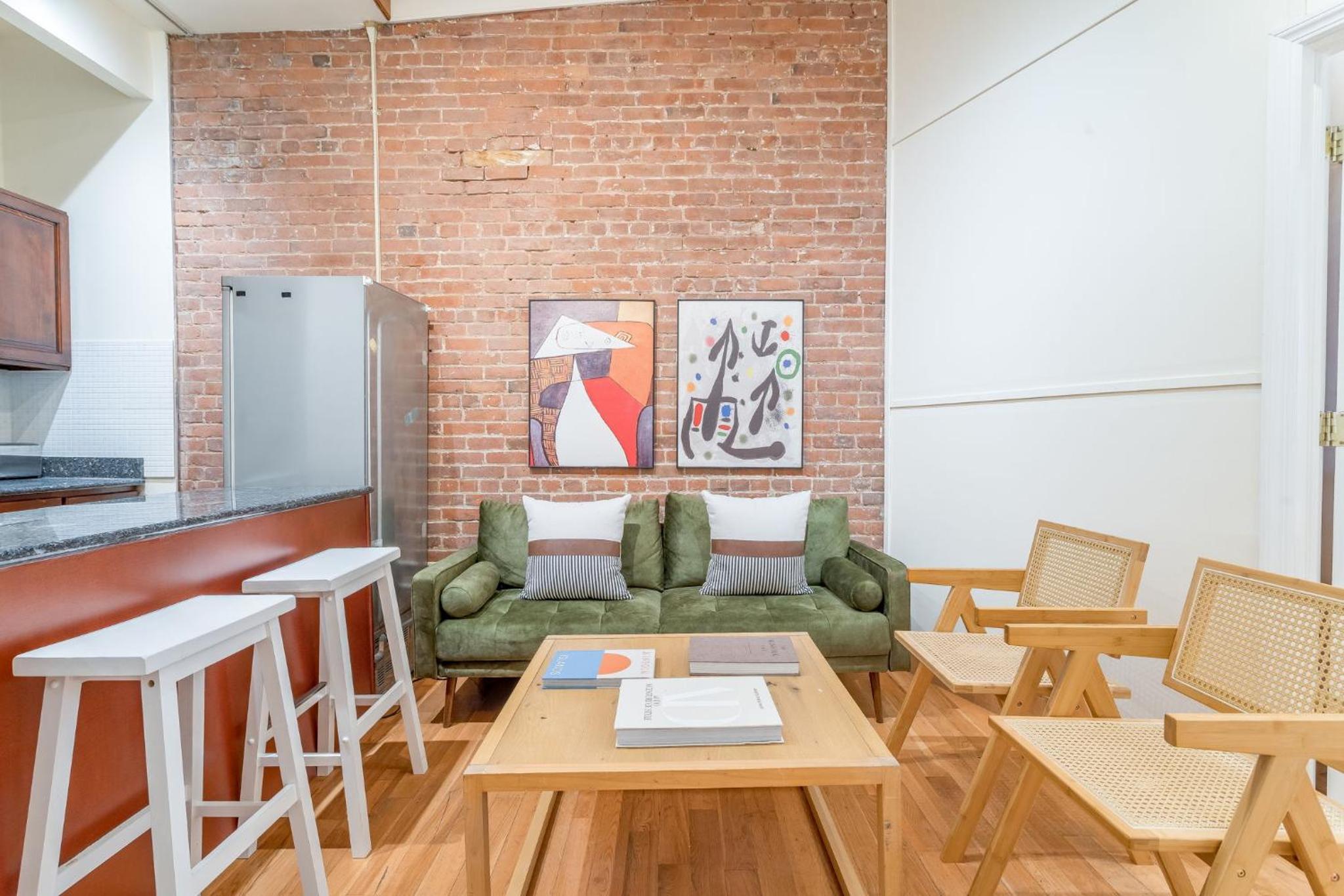 Wonderful 3BR 1Bath Apartment Only Steps from Times Square & Central Park
