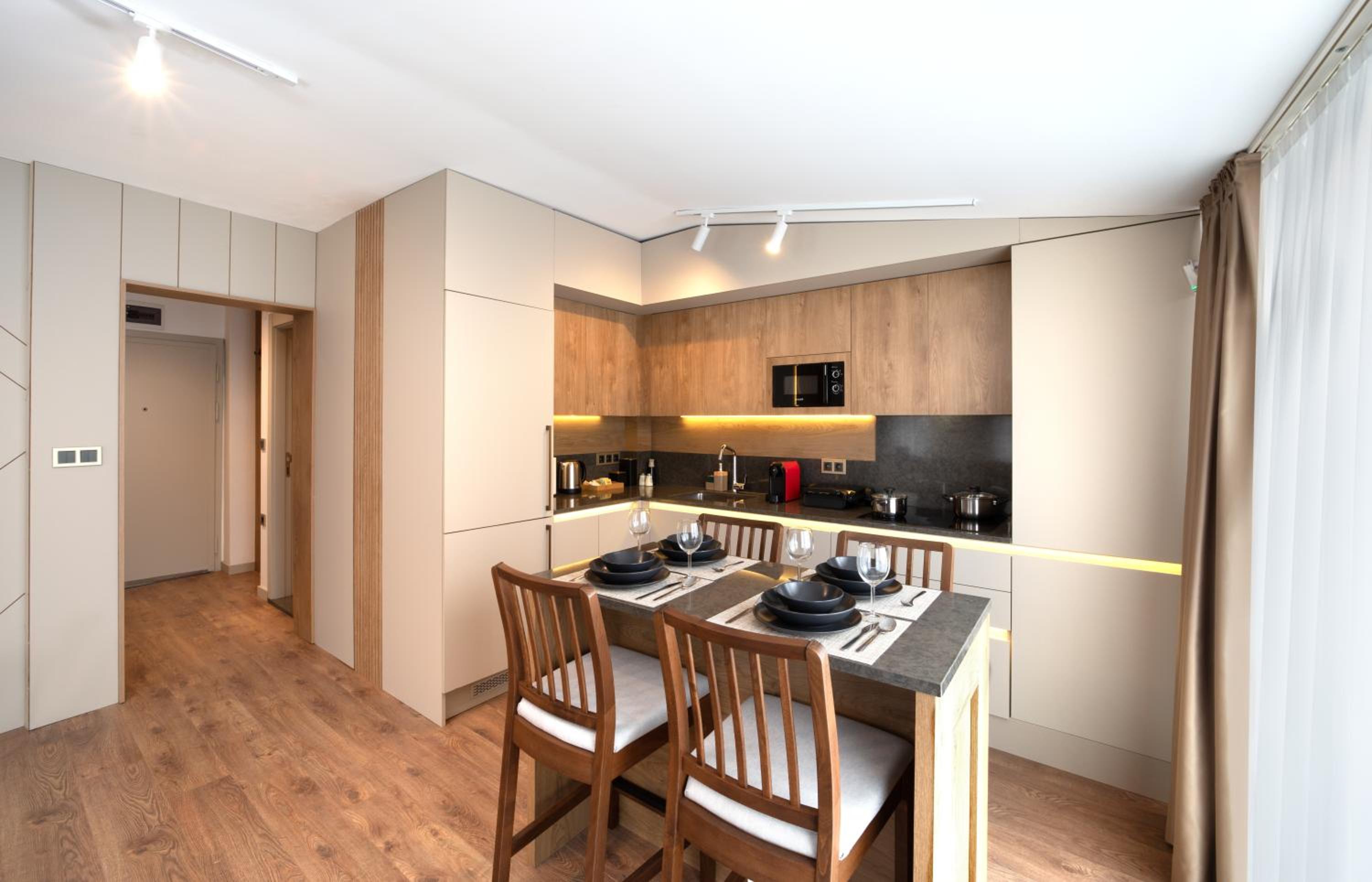 Marmada Suites