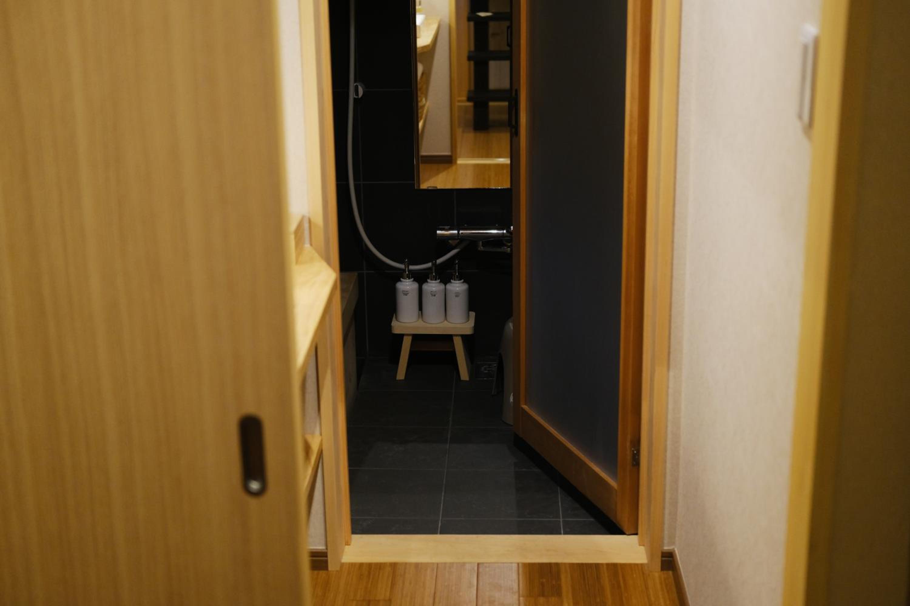 Sloom Kyoto Reclusive Kyo-Machiya in Higashiyama view 3