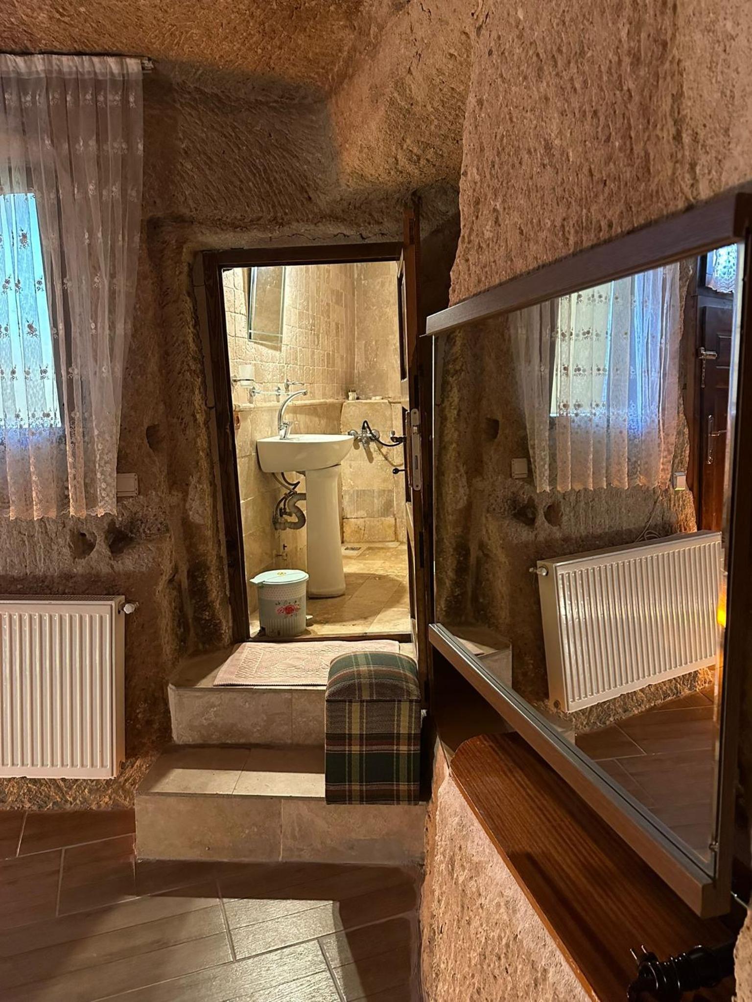 Coco Cave - Image 150