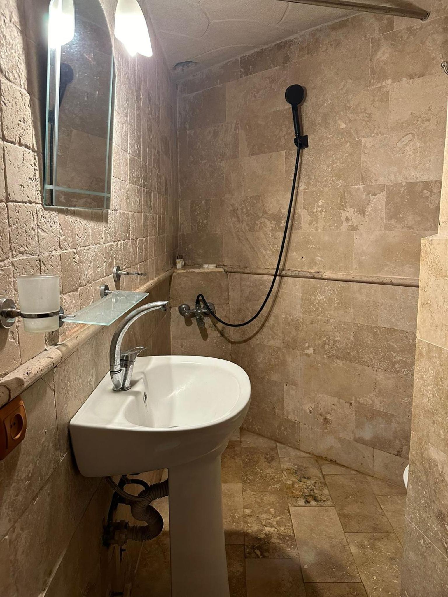 Coco Cave - Image 152