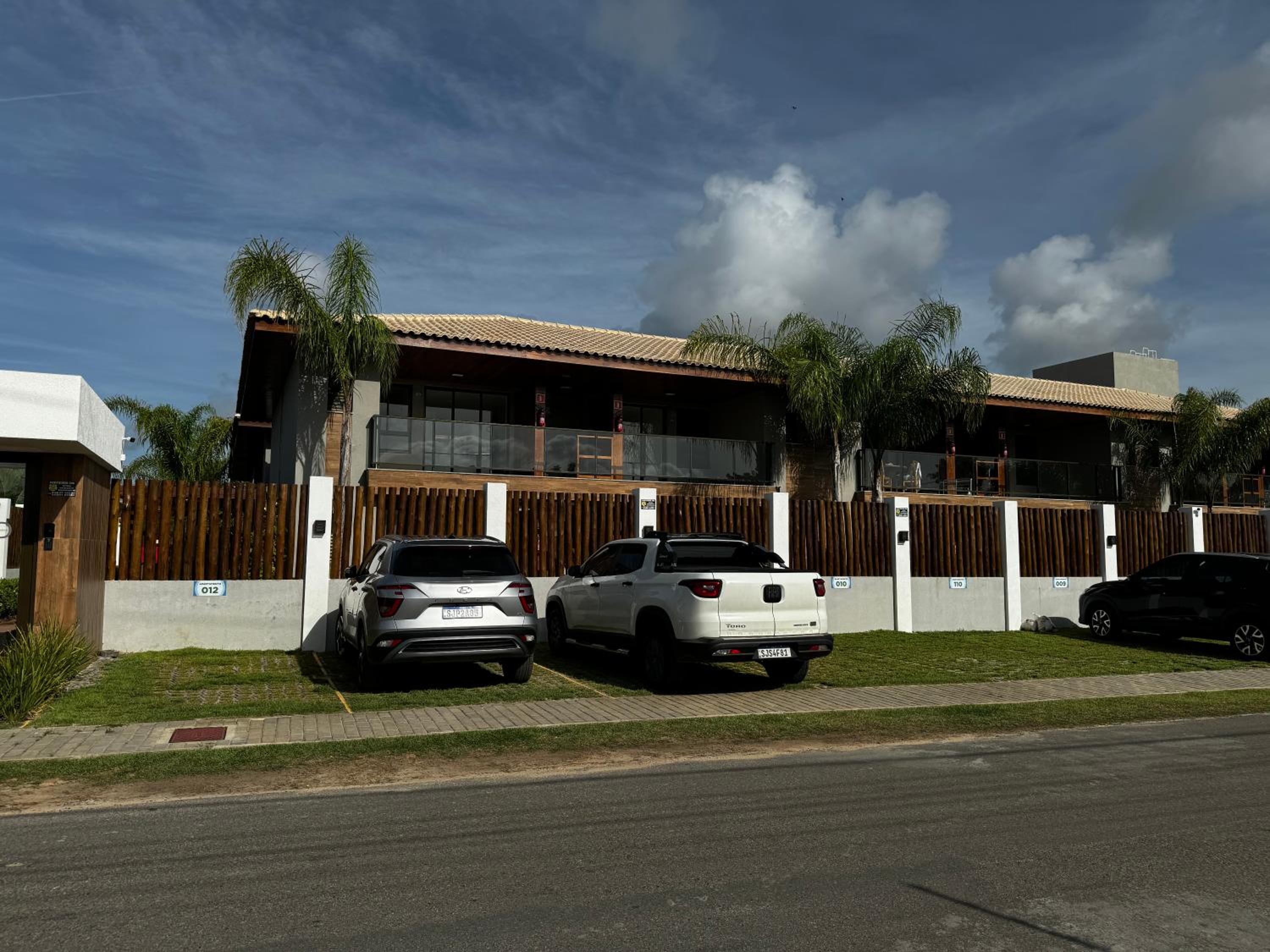 EKO Itacimirim Village