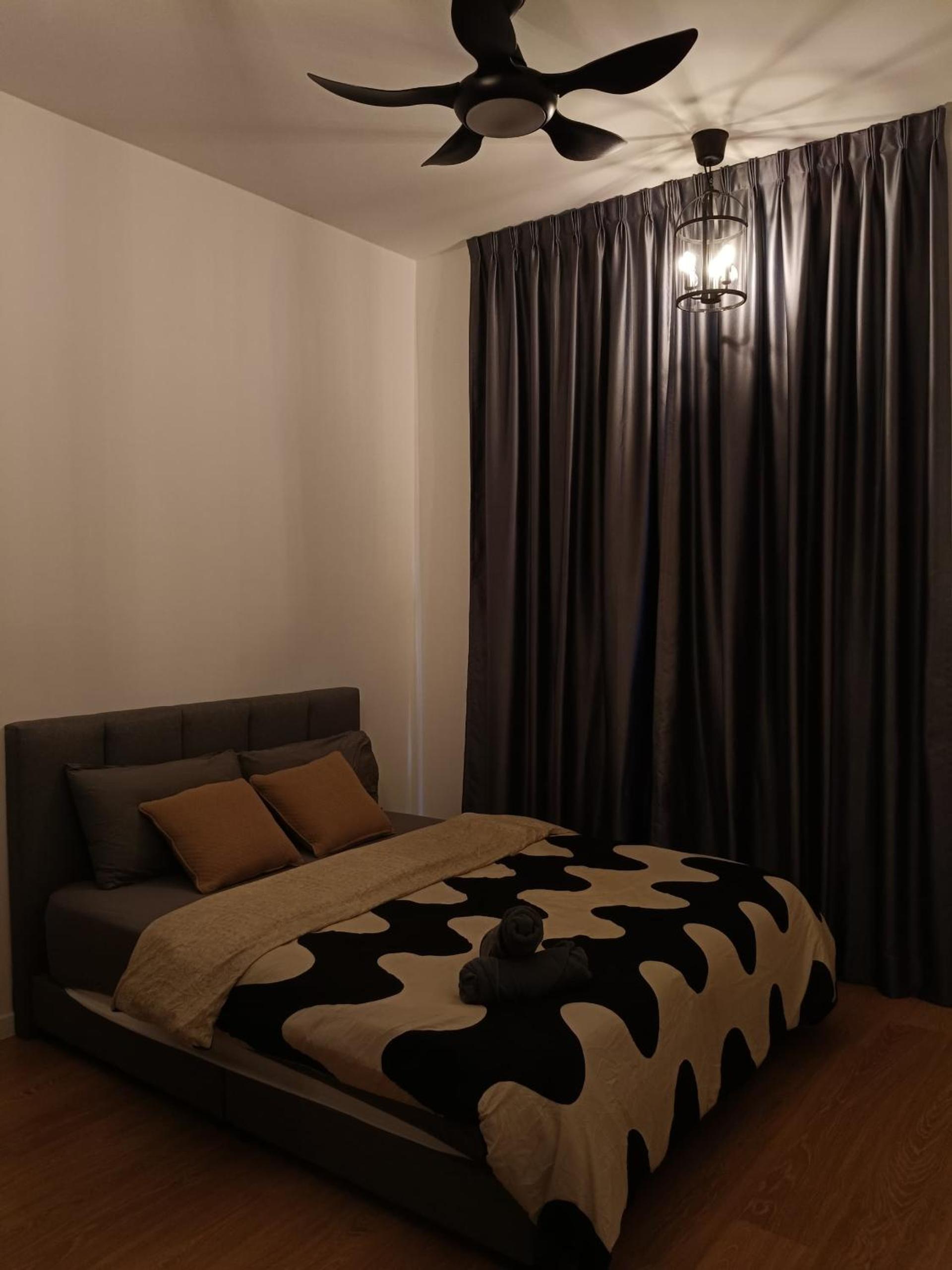2BR Centre MontKiara 4px 500Mbps