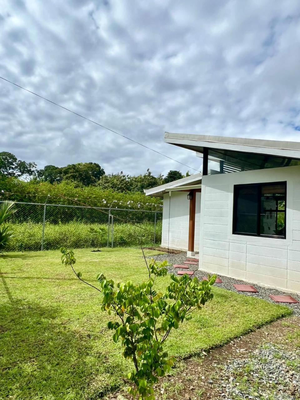 Pura Vida Beach House