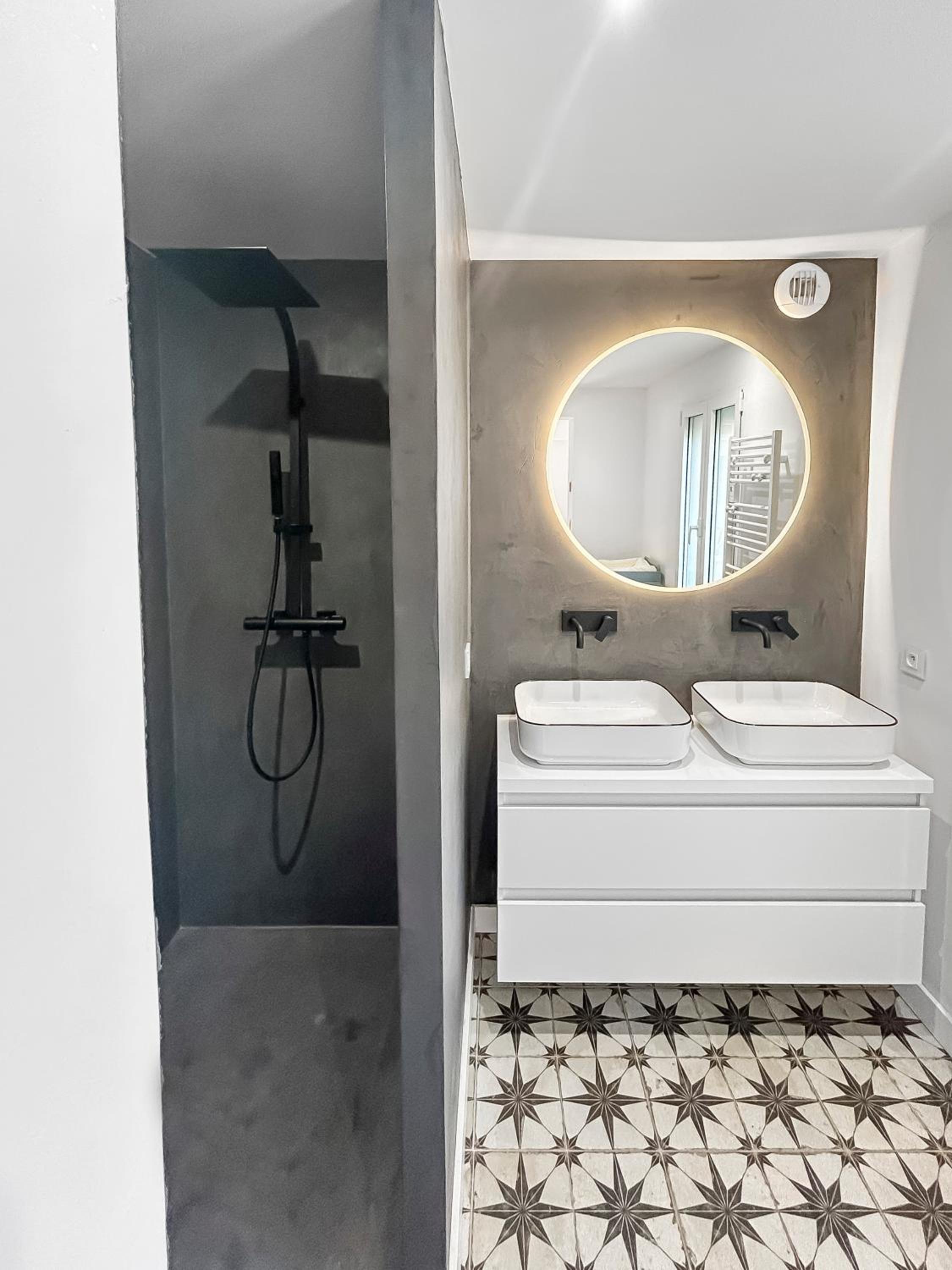 Villa calme avec piscine et spa à Mérignac Proche hôpital tram et parc d activité