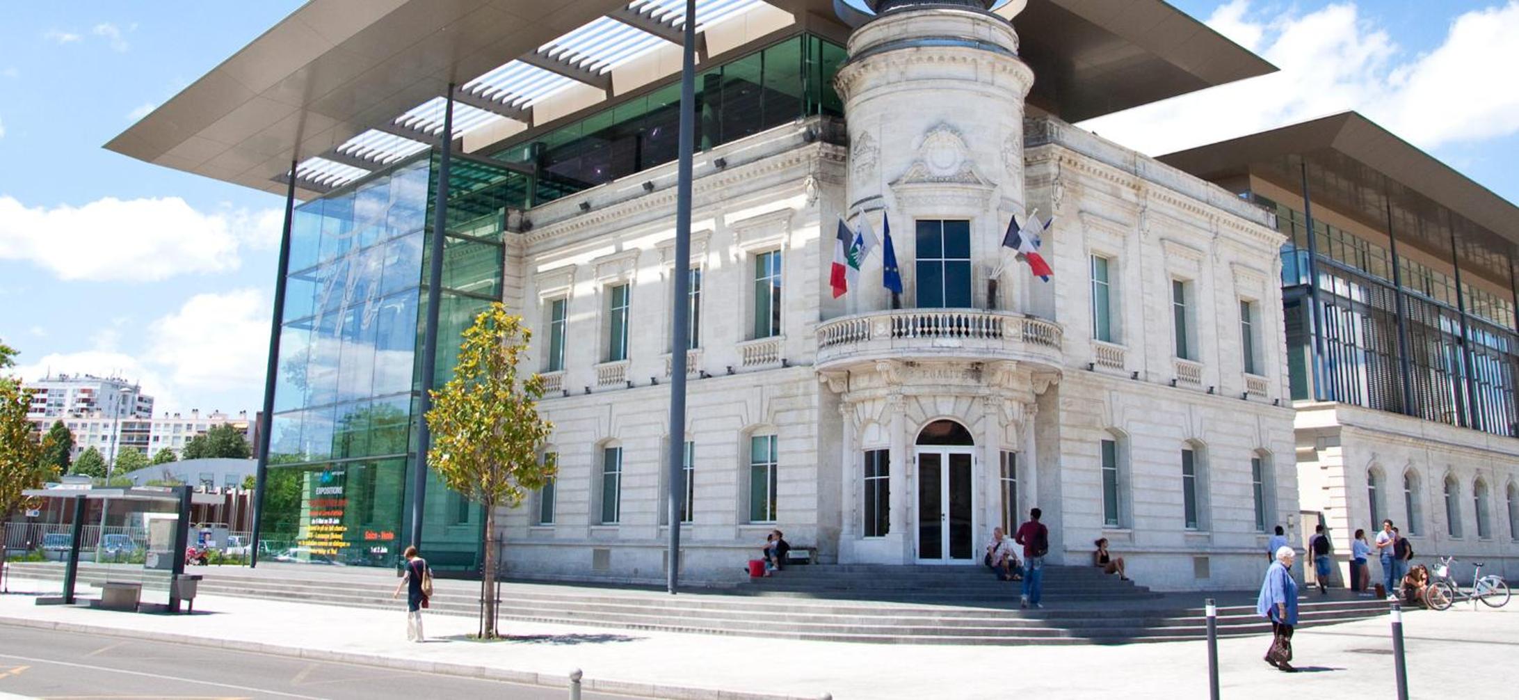 Villa calme avec piscine et spa à Mérignac Proche hôpital tram et parc d activité