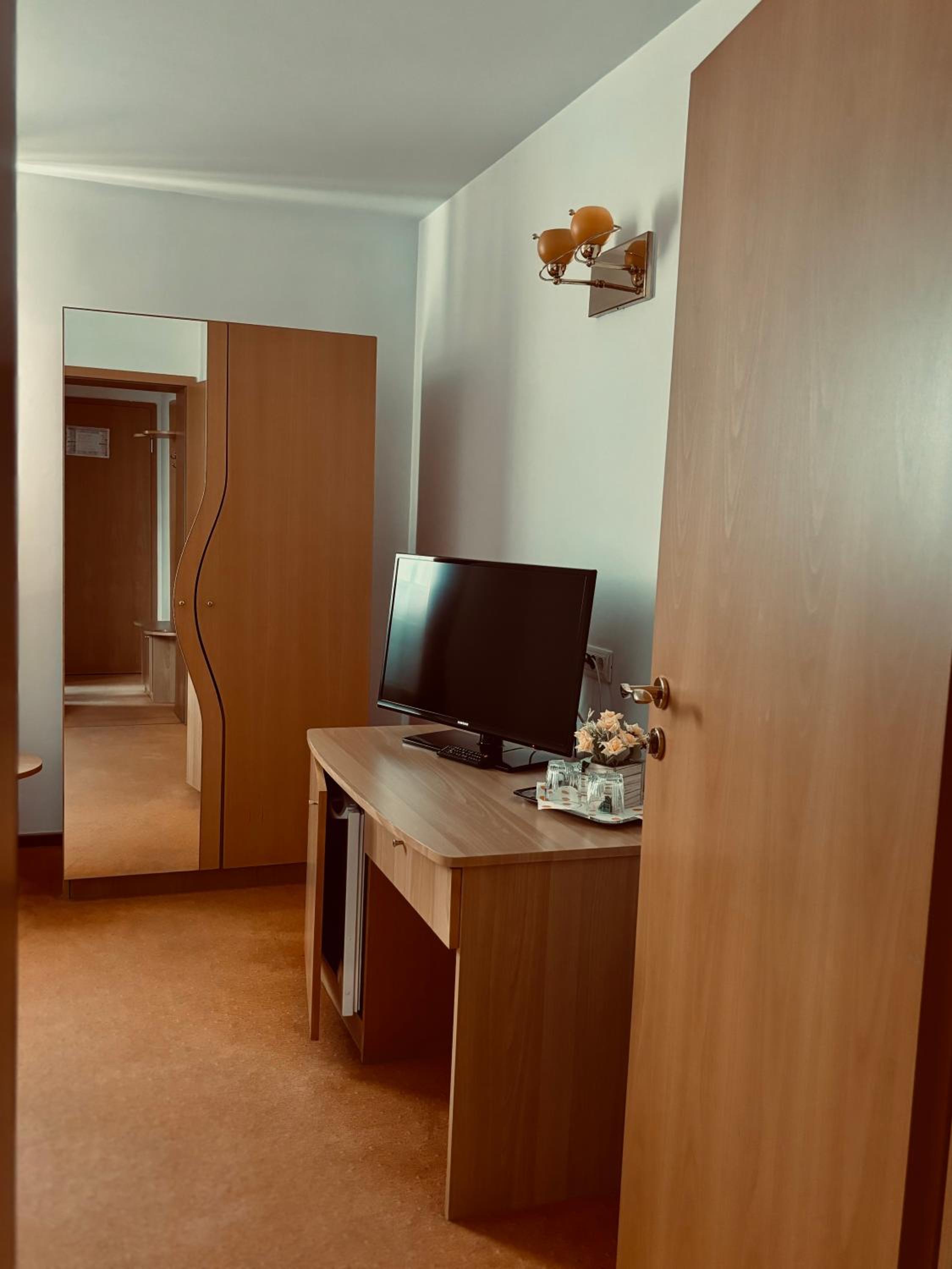 Photo 16