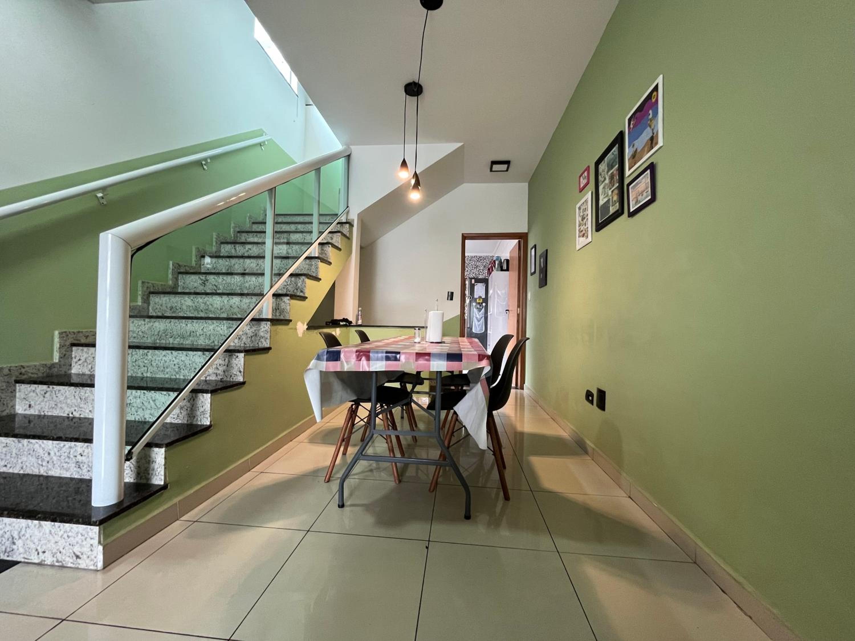 Quartos na Praia - Cozinha Compartilhada, Self Check-in, WiFi, Próximo à Praia