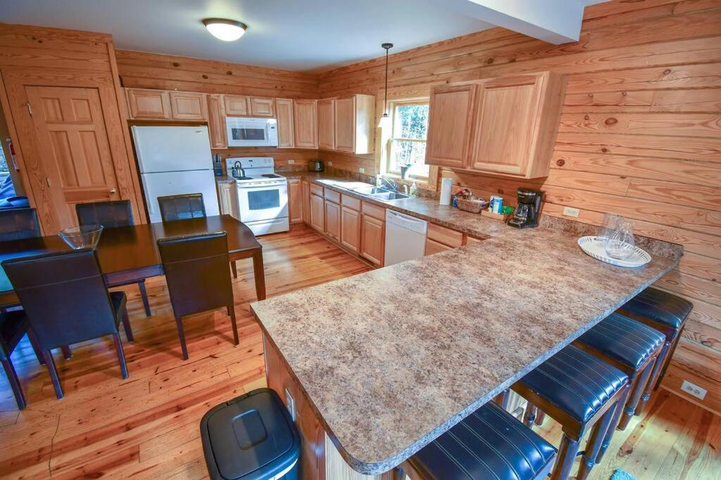 The Lewis #25 - The Cabins at Lexington, photo 19