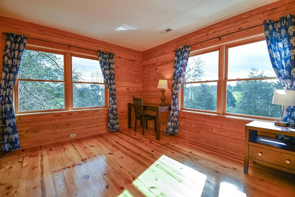 The Lewis #25 - The Cabins at Lexington, photo 4