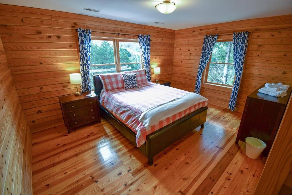 The Lewis #25 - The Cabins at Lexington, photo 11