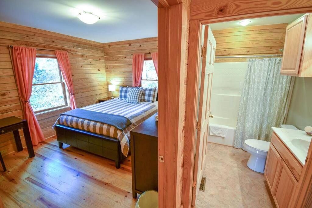 The Lewis #25 - The Cabins at Lexington, photo 16