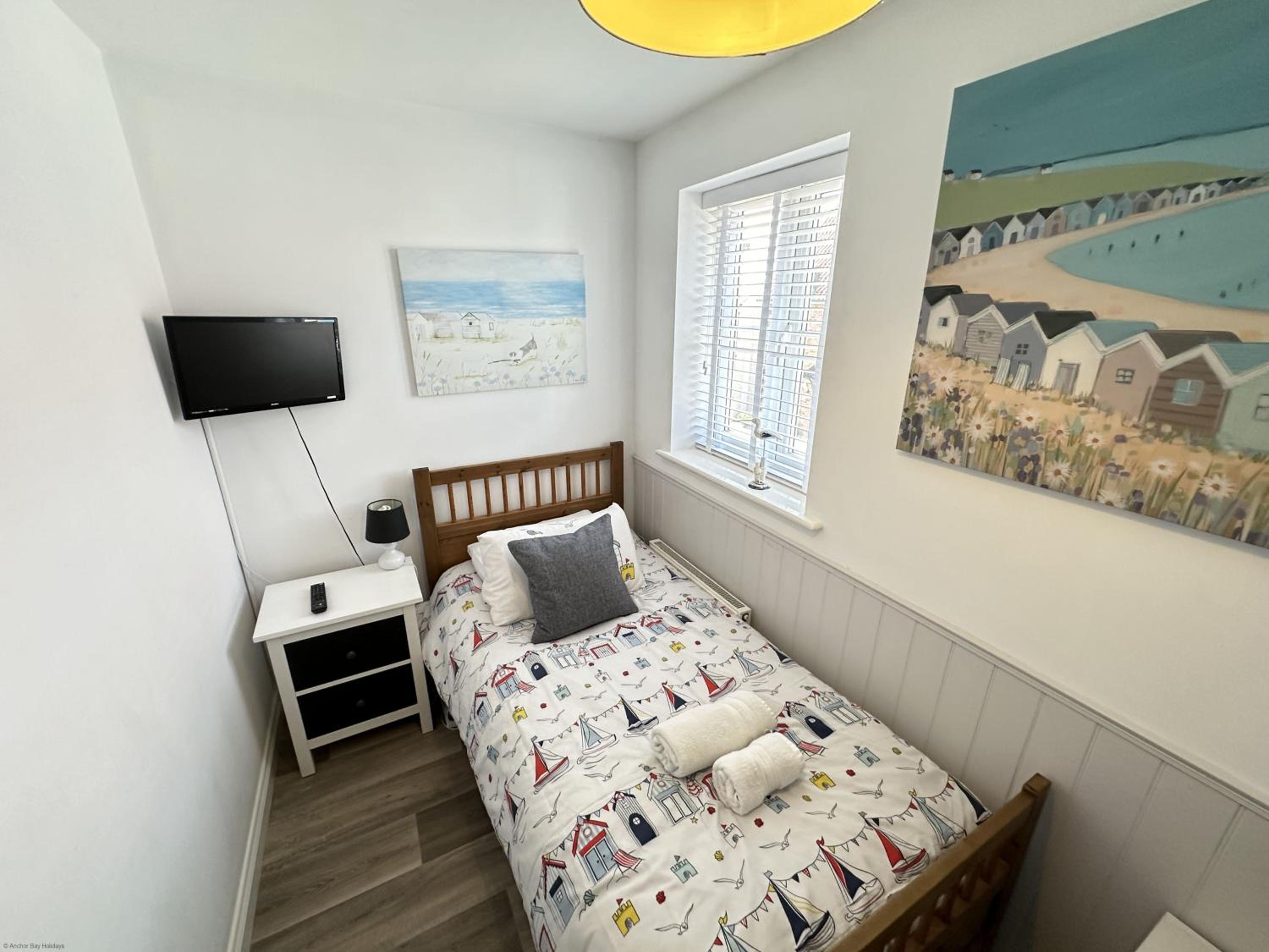 The Lighthouse - Part of the The Bay Filey Holiday Village with pool, gym and direct beach access, pub, restaurant, tennis and meadows walks
