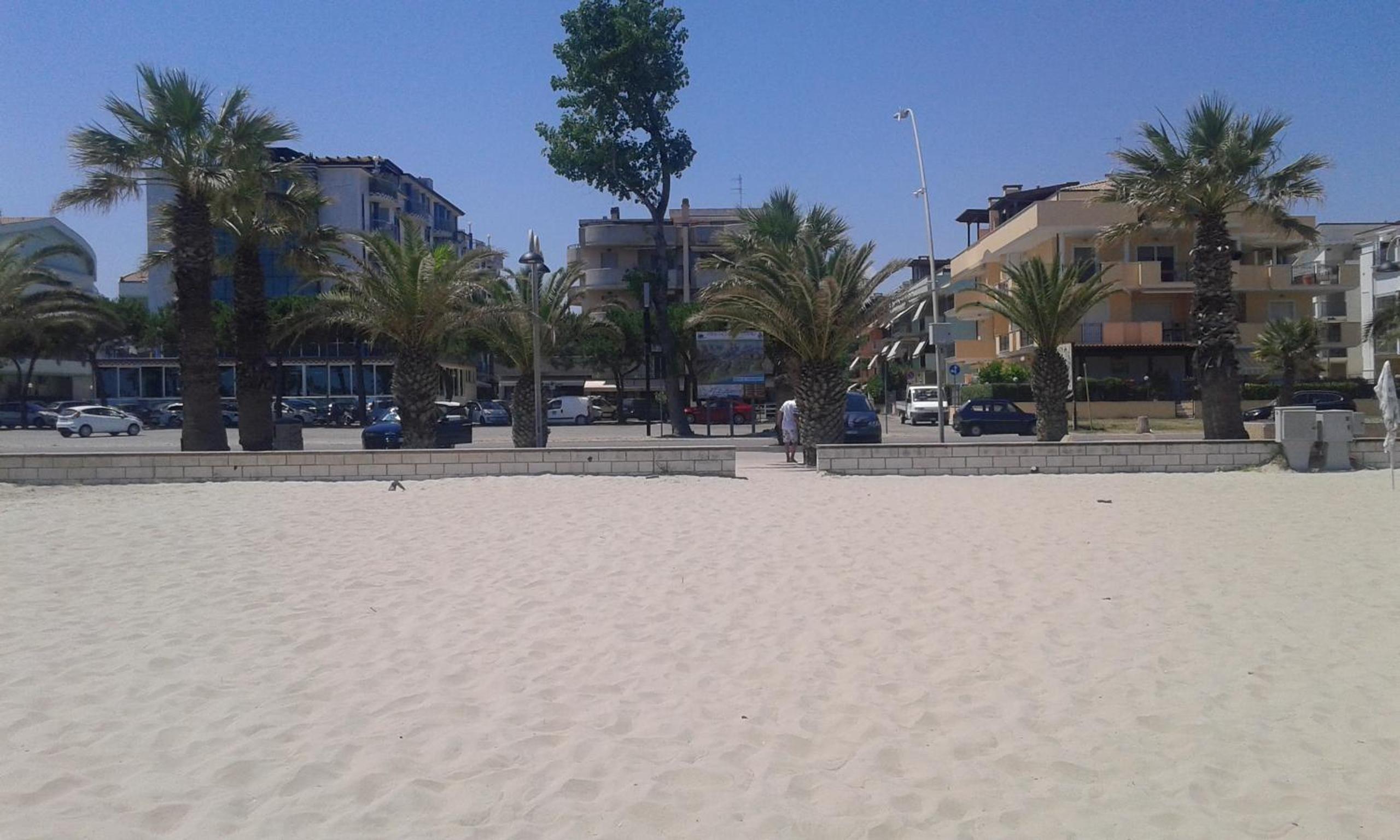 On the Beach - Property Image 9